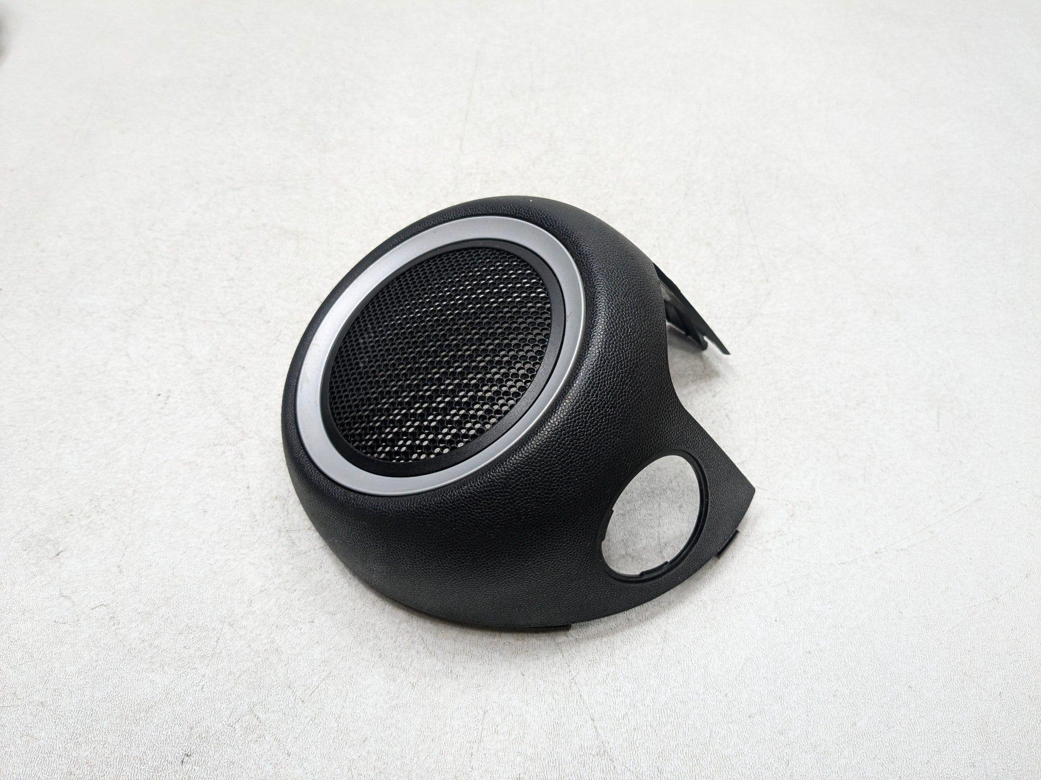 2011 - 2014 MINI COOPER CLUBMAN OEM SPEAKER GRILL COVER FRONT LEFT DRIVER SIDE