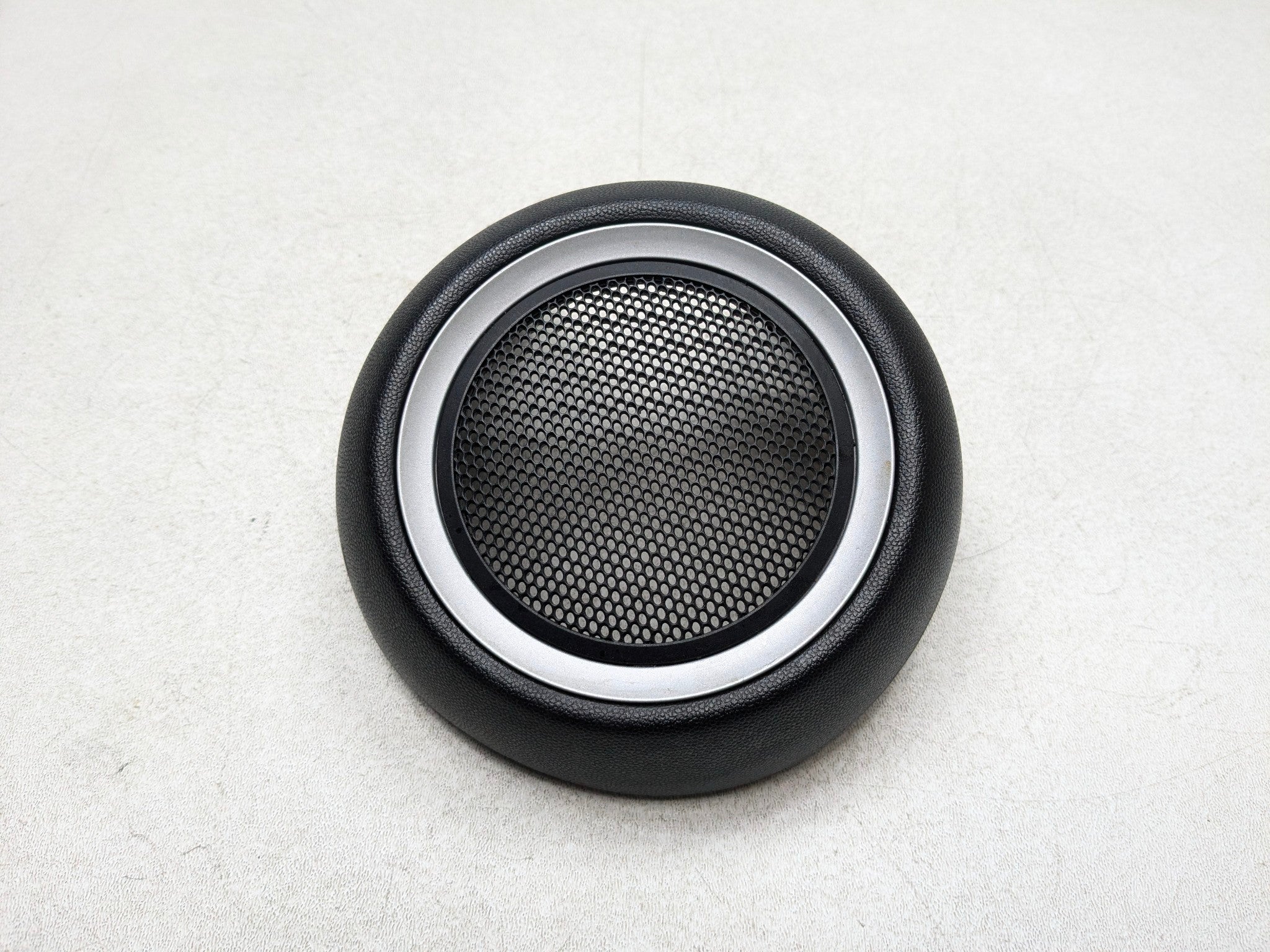 2011 - 2014 MINI COOPER CLUBMAN OEM SPEAKER GRILL COVER BLACK FRONT RIGHT SIDE