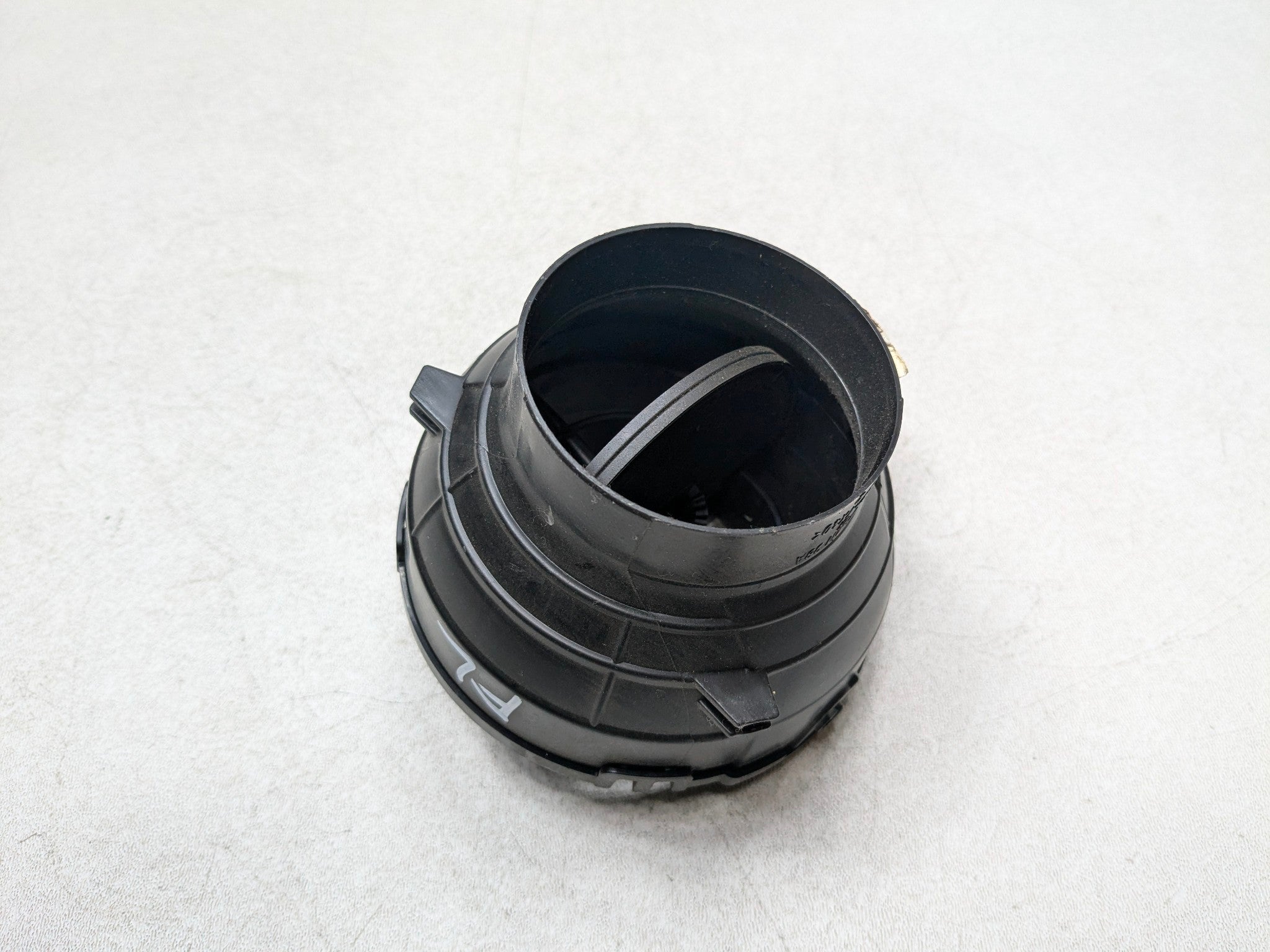 11 - 14 MINI COOPER CLUBMAN OEM AIR CONDITIONING HEATER VENTS FRONT LEFT SIDE