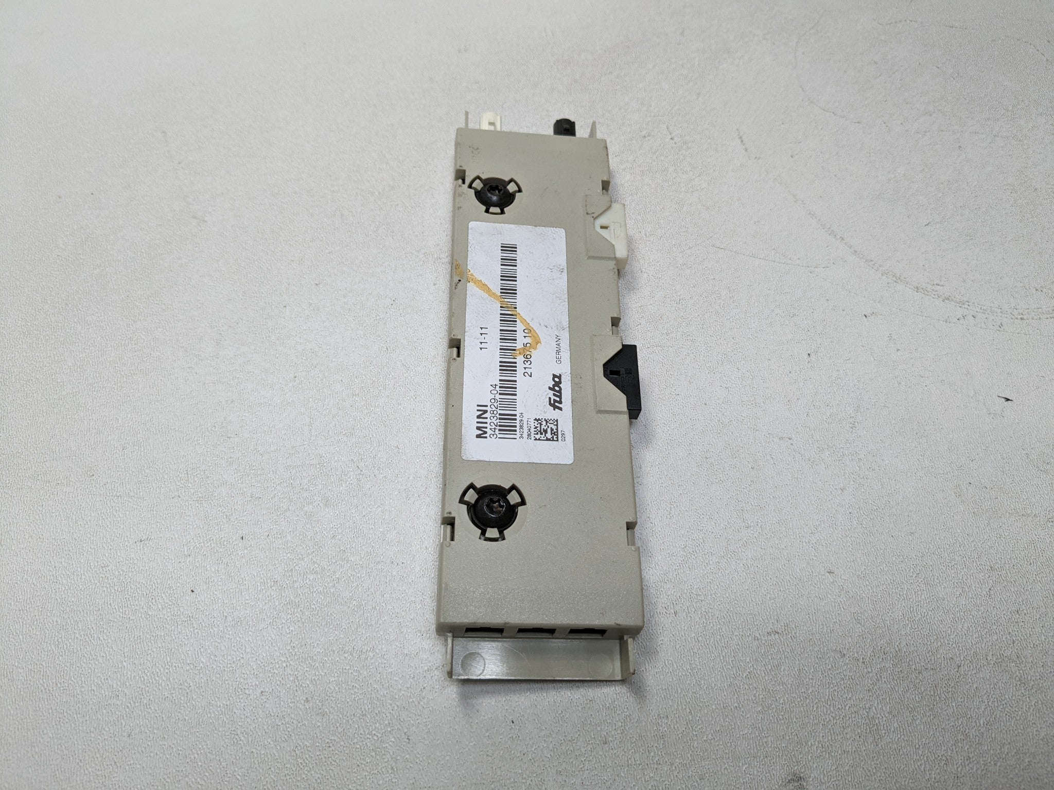 2011 - 2014 MINI COOPER CLUBMAN OEM ANTENNA AMPLIFIER RECEIVER CONTROL MODULE