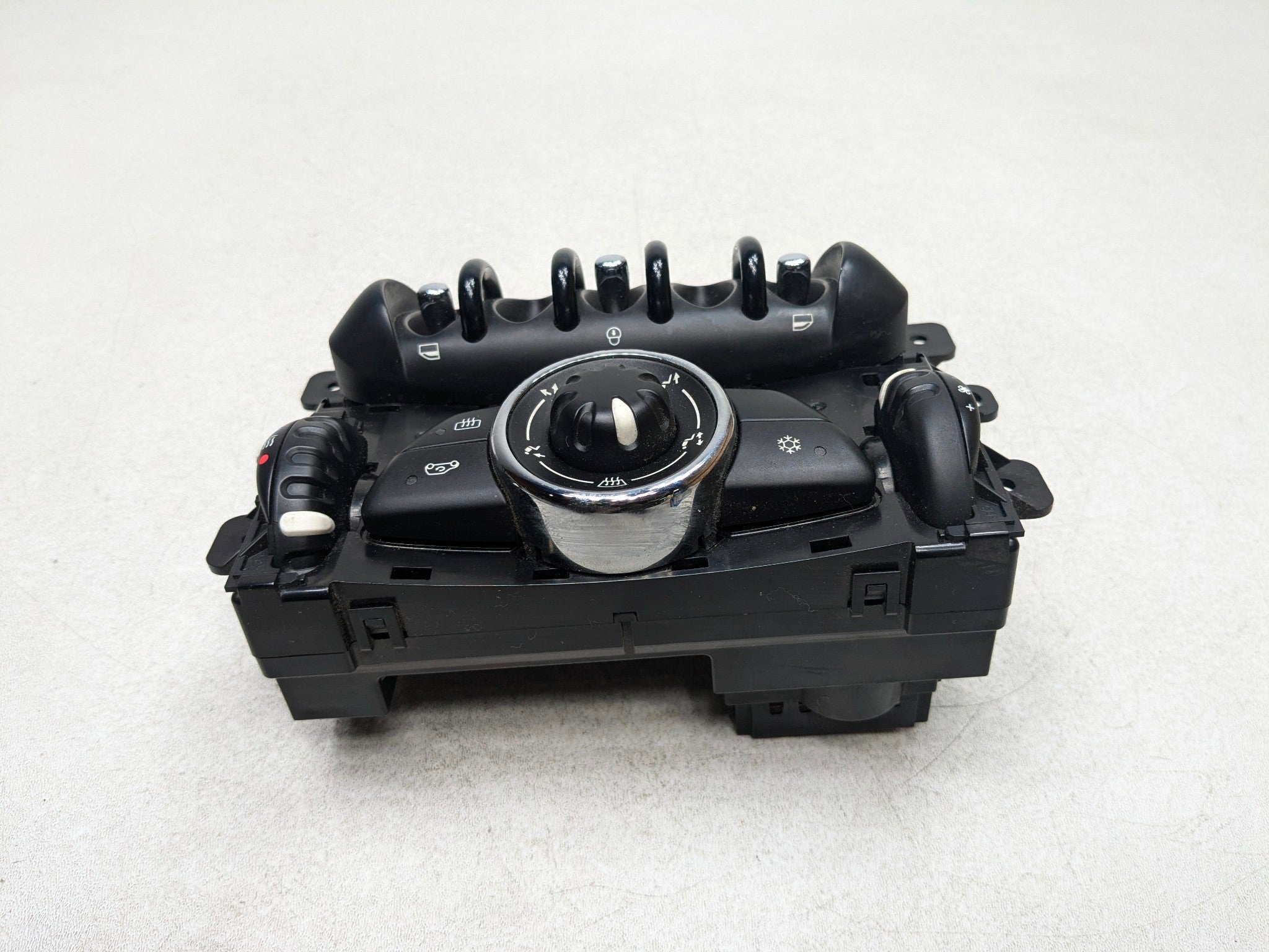 2011 - 2014 MINI COOPER CLUBMAN OEM AC HEATER TEMPERATURE CONTROL SWITCH