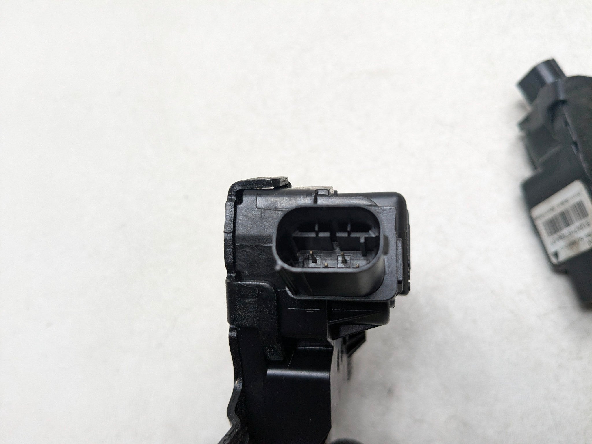 11 - 14 MINI COOPER CLUBMAN OEM LID LATCH TRUNK LOCK RELEASE REAR LEFT AND RIGHT