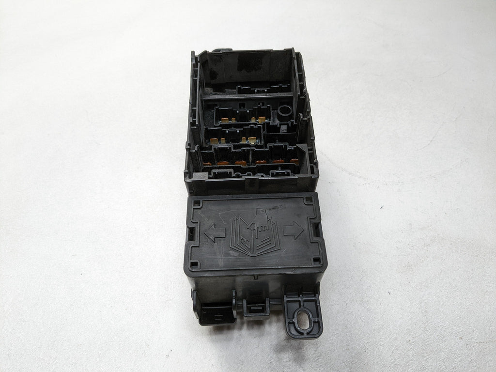2011 - 2014 MINI COOPER CLUBMAN OEM ENGINE BAY DISTRIBUTION FUSE RELAY BOX