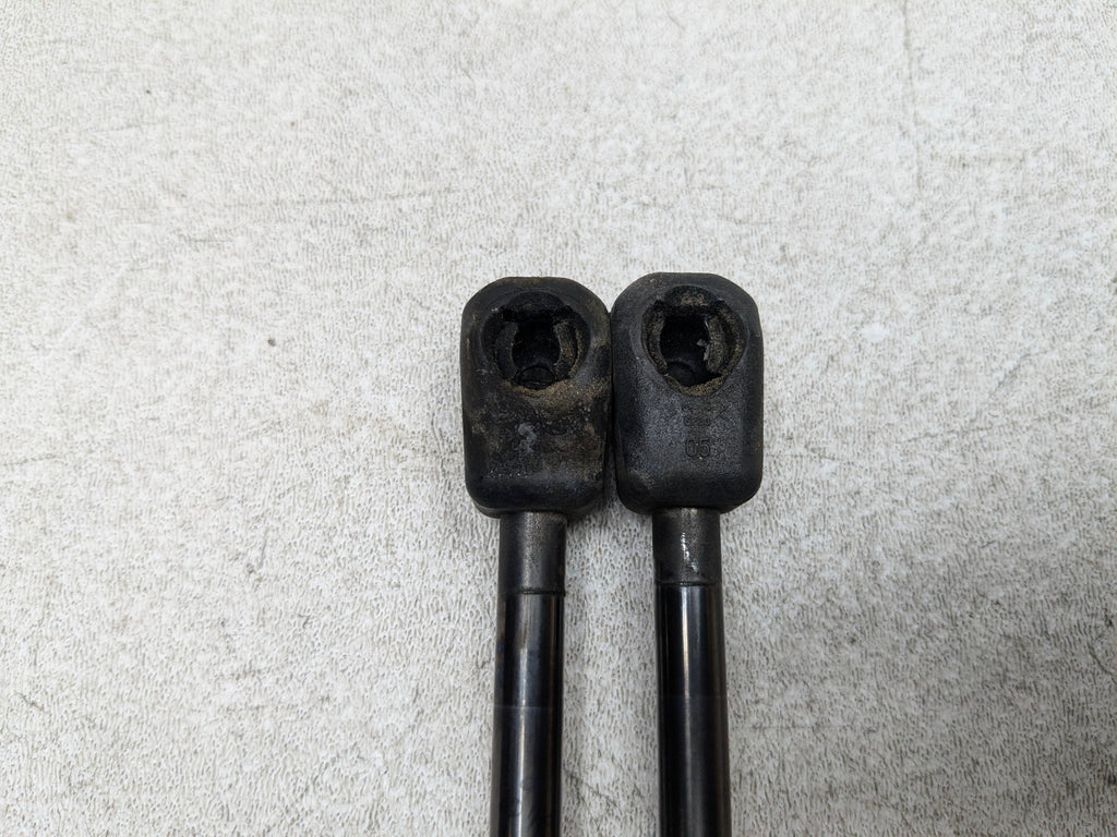 2011 - 2014 MINI COOPER CLUBMAN OEM LIFT SHOCK STRUT SET REAR TRUNK LID TAILGATE