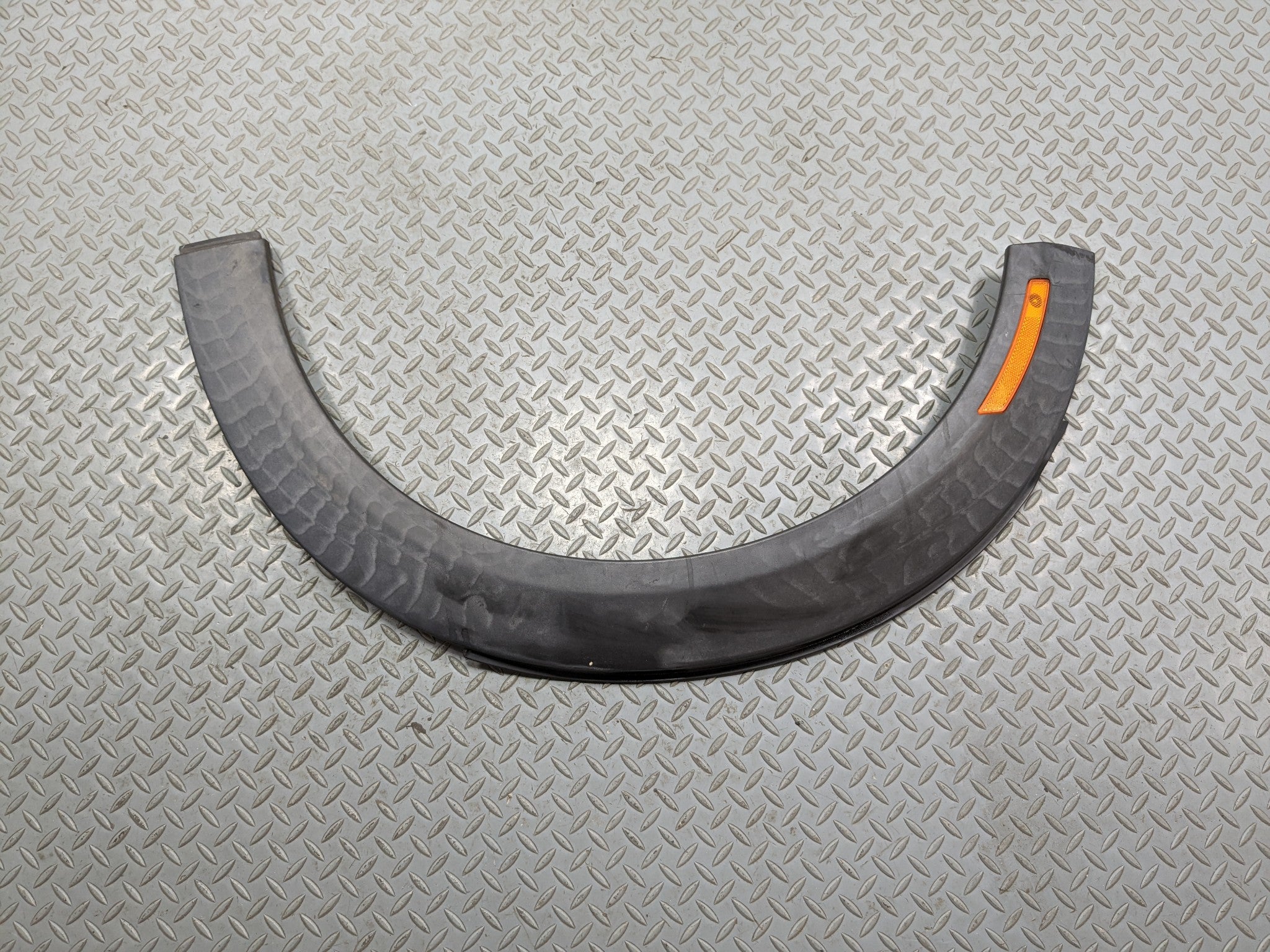 11 - 14 MINI COOPER CLUBMAN OEM FENDER FLARE WHEEL ARCH LINER TRIM FRONT LEFT