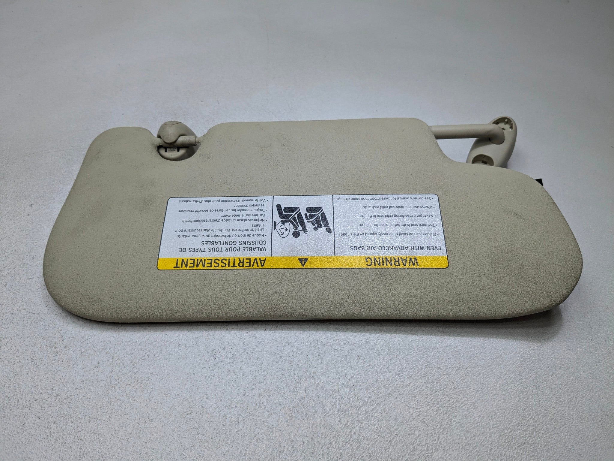 11 - 14 MINI COOPER CLUBMAN OEM SUN VISOR INTERIOR UPPER ROOF FRONT LEFT SIDE