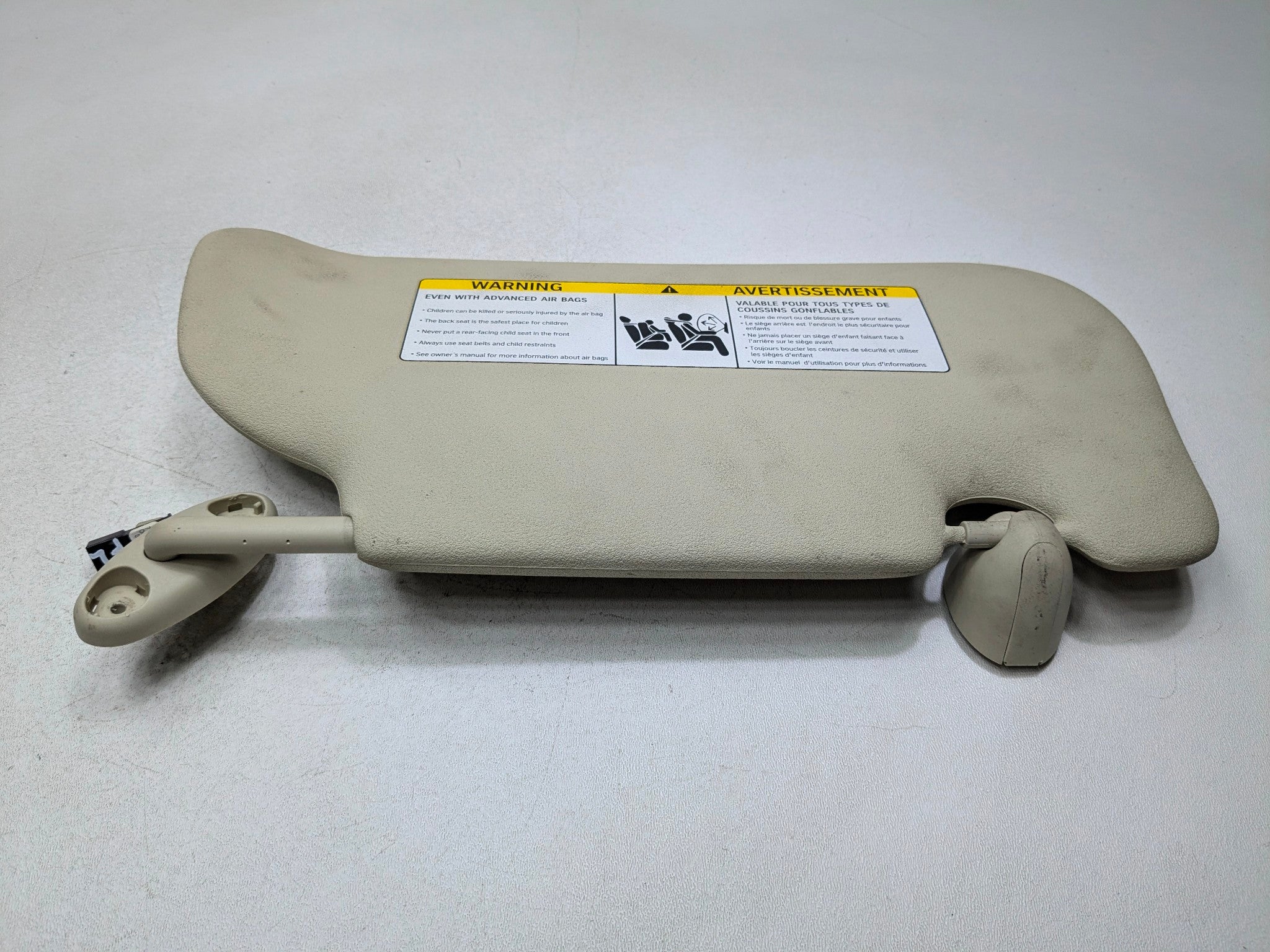 11 - 14 MINI COOPER CLUBMAN OEM SUN VISOR INTERIOR UPPER ROOF FRONT LEFT SIDE