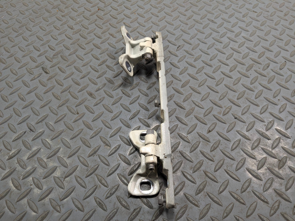 11 - 14 MINI COOPER CLUBMAN OEM TRUNK LID TAILGATE HINGE REAR LEFT DRIVER SIDE