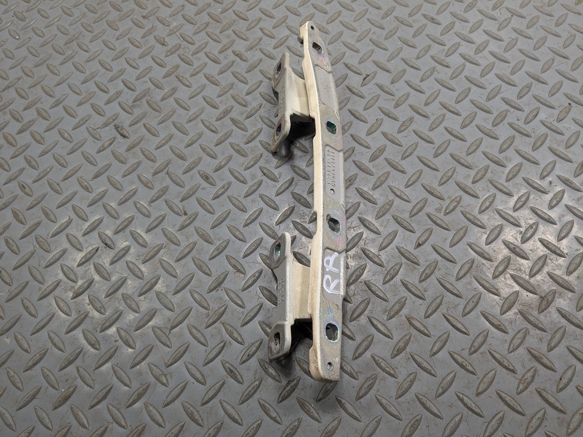 2011 - 2014 MINI COOPER CLUBMAN OEM TRUNK LID TAILGATE HINGE REAR RIGHT SIDE