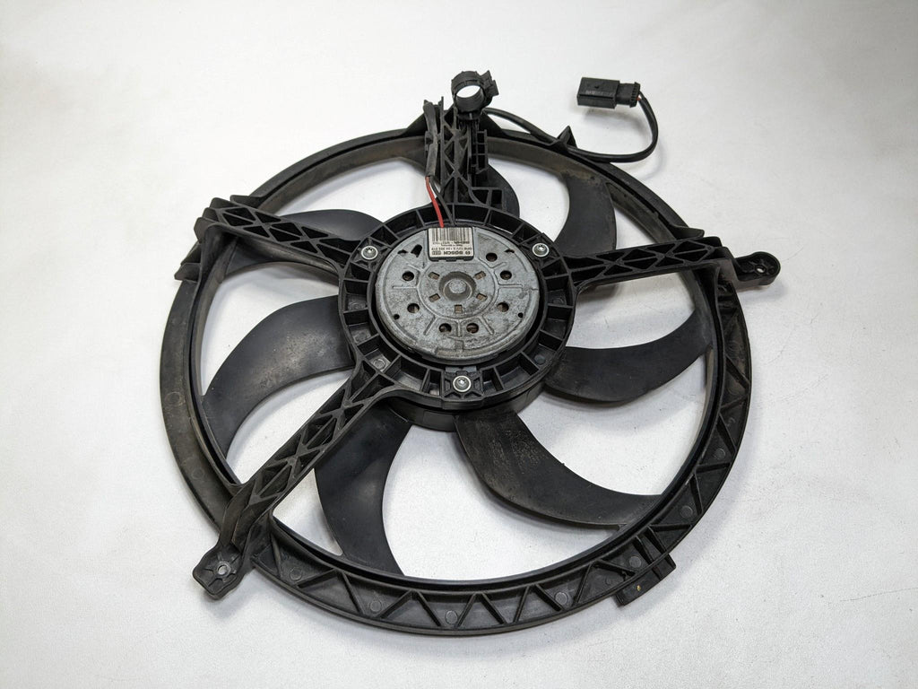 2011 - 2014 MINI COOPER CLUBMAN OEM ENGINE COOLING ELECTRIC FAN MOTOR ASSEMBLY