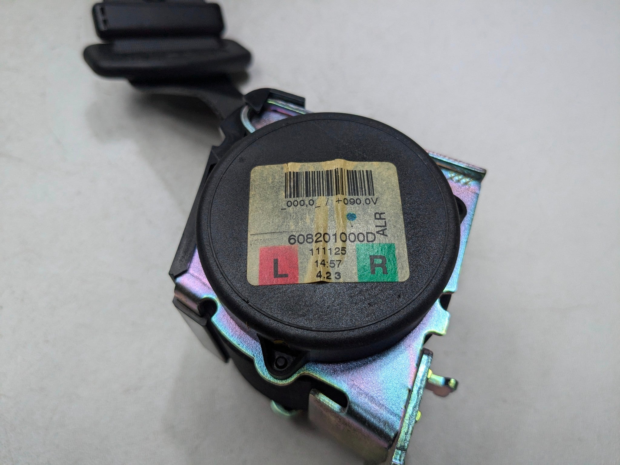 2011 - 2014 MINI COOPER CLUBMAN OEM SEAT BELT RETRACTOR REAR LEFT DRIVER SIDE