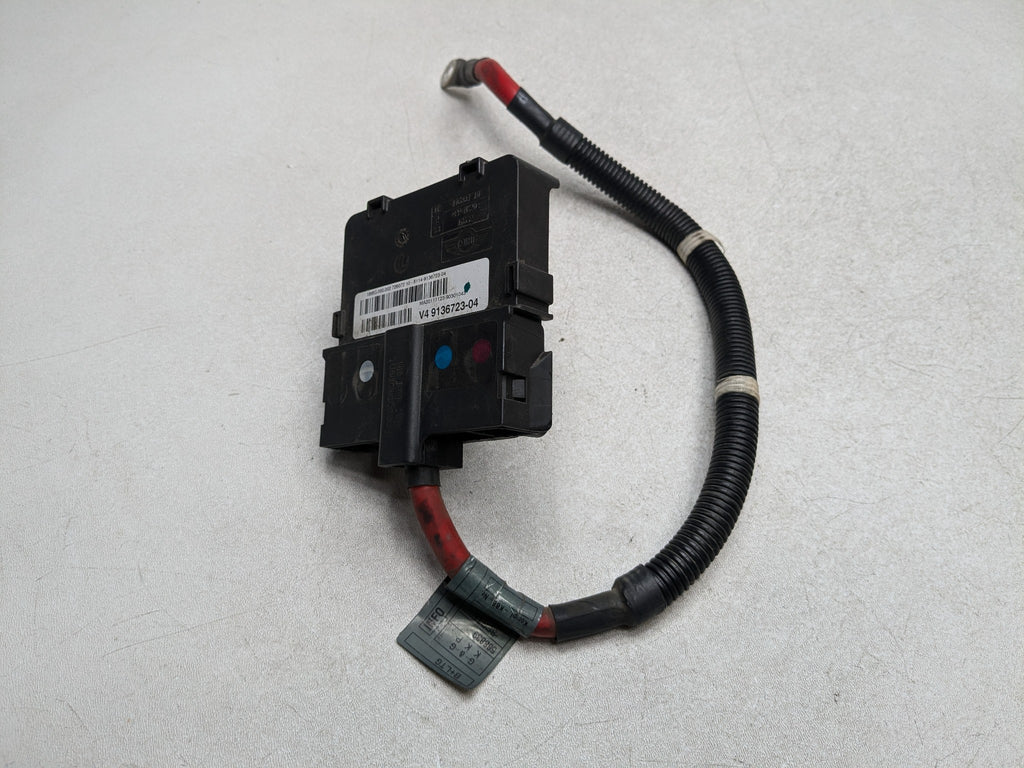 2011 - 2014 MINI COOPER CLUBMAN OEM POSITIVE BATTERY TERMINAL POWER DISTRIBUTION