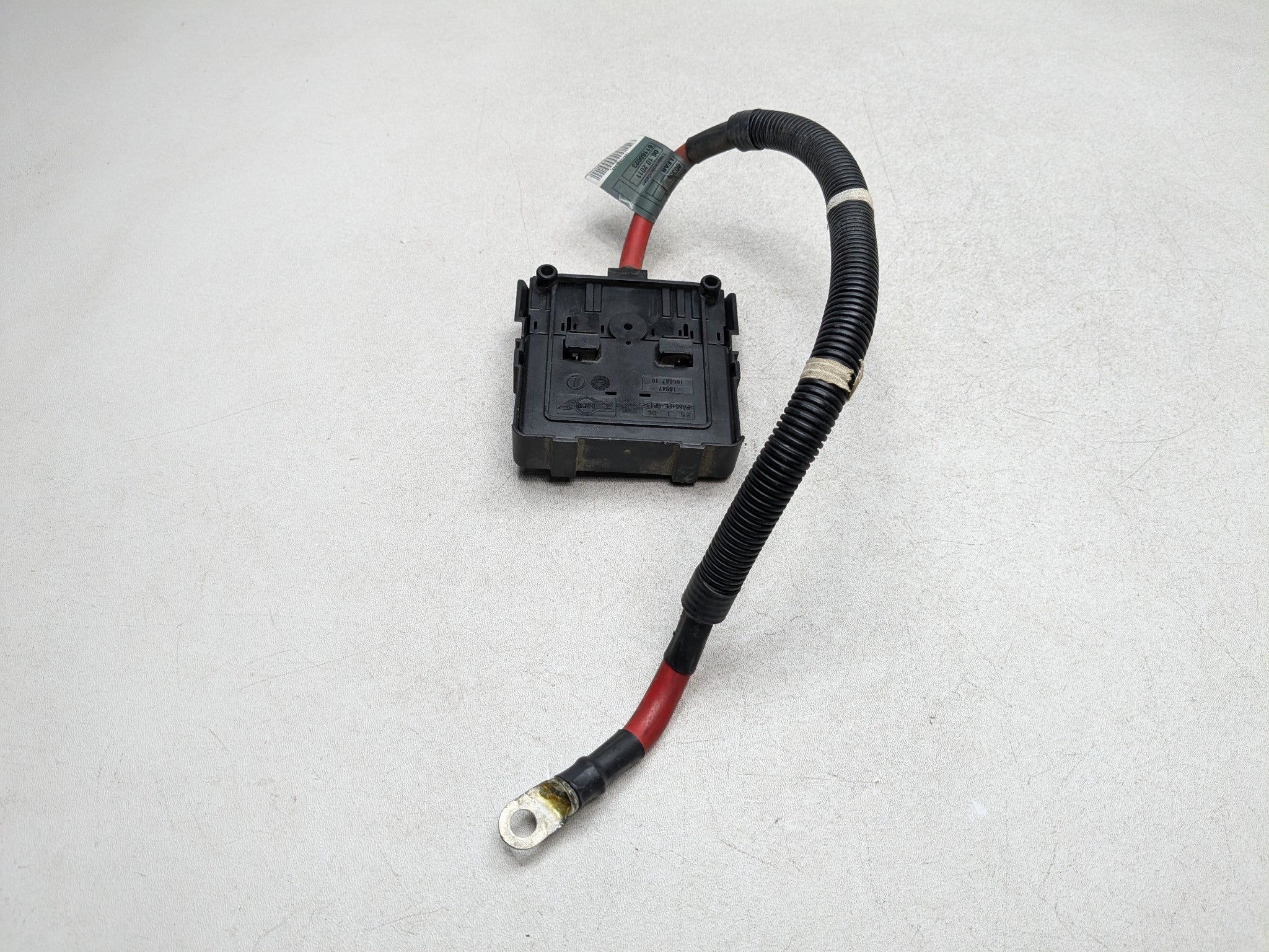 2011 - 2014 MINI COOPER CLUBMAN OEM POSITIVE BATTERY TERMINAL POWER DISTRIBUTION