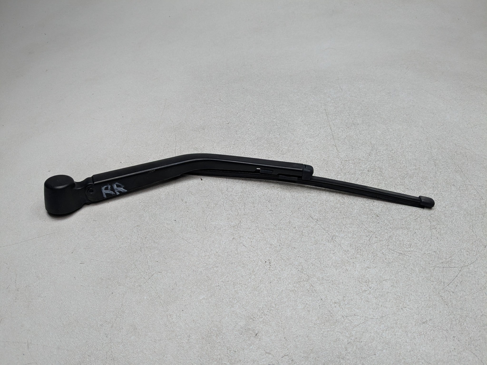 11 - 14 MINI COOPER CLUBMAN OEM WINDSHIELD WIPER ARM WITH BLADE REAR RIGHT SIDE