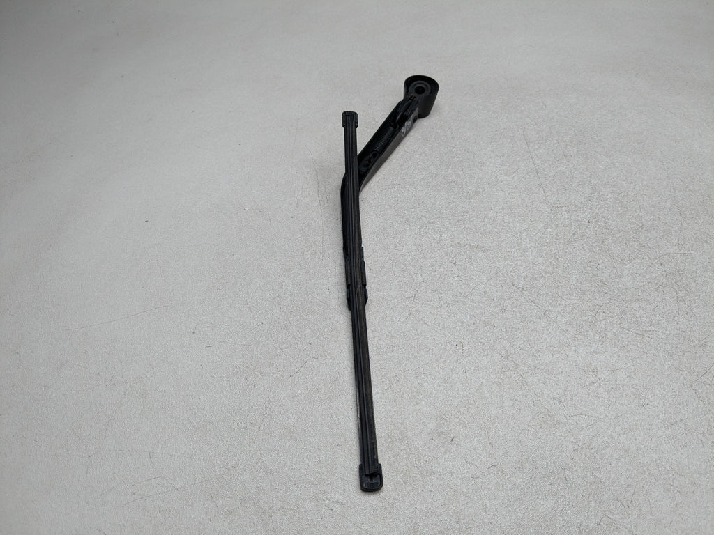 11 - 14 MINI COOPER CLUBMAN OEM WINDSHIELD WIPER ARM WITH BLADE REAR RIGHT SIDE