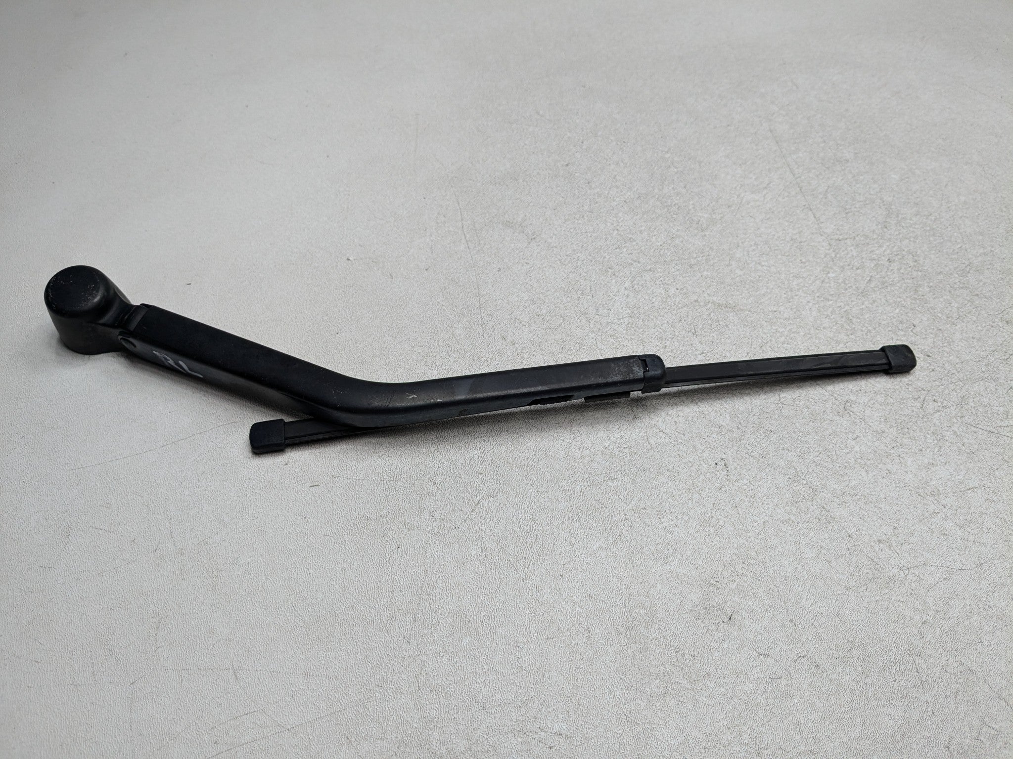11 - 14 MINI COOPER CLUBMAN OEM WINDSHIELD WIPER ARM WITH BLADE REAR LEFT SIDE