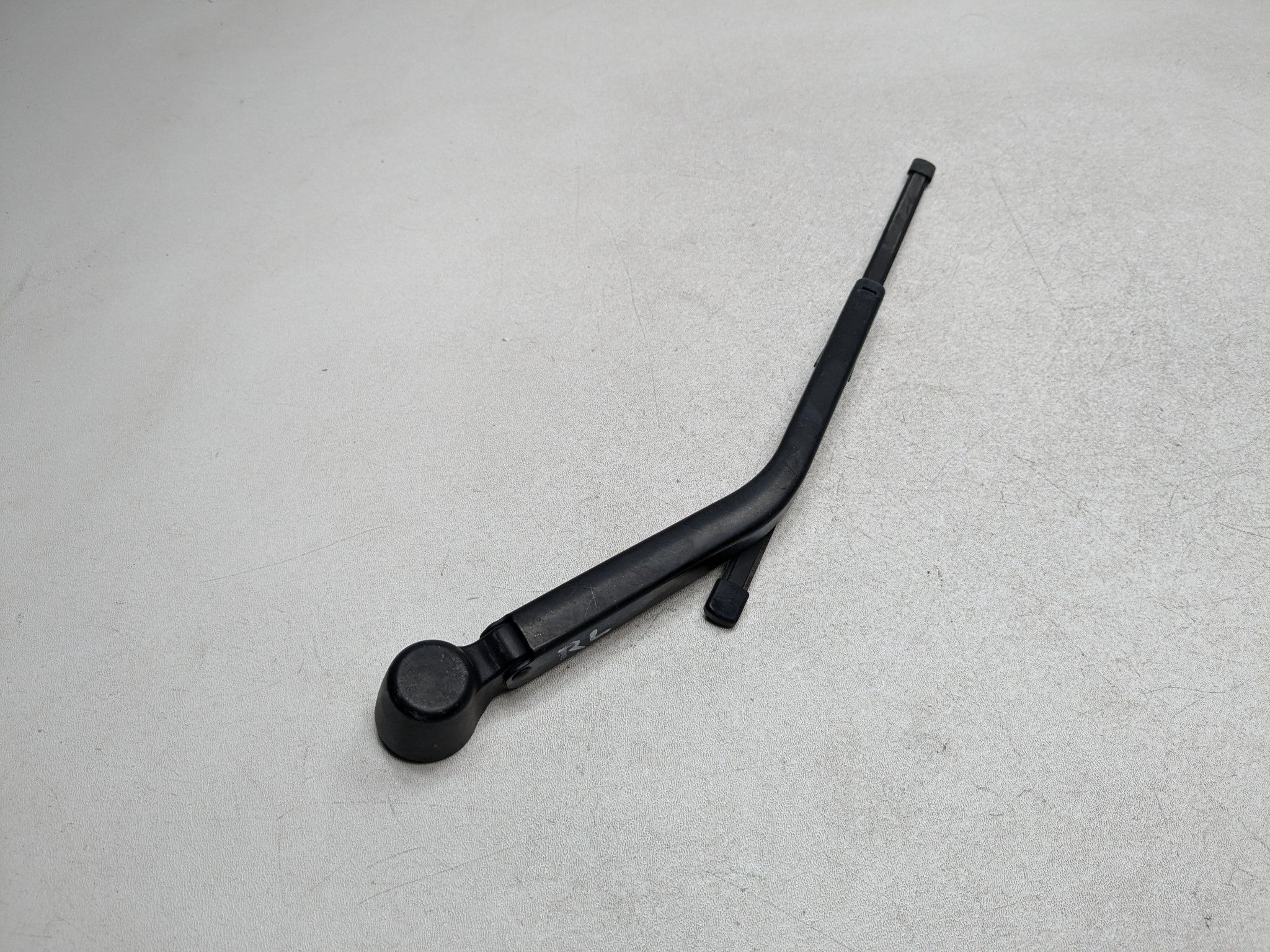 11 - 14 MINI COOPER CLUBMAN OEM WINDSHIELD WIPER ARM WITH BLADE REAR LEFT SIDE