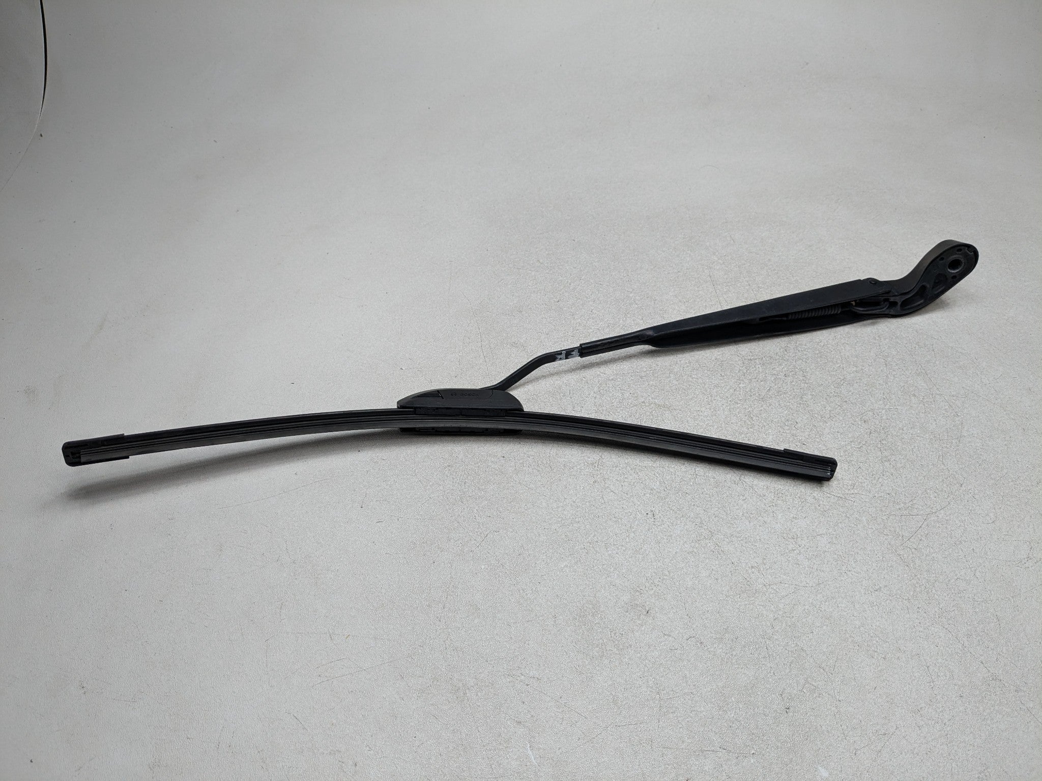 11 - 14 MINI COOPER CLUBMAN OEM WINDSHIELD WIPER ARM WITH BLADE FRONT RIGHT SIDE