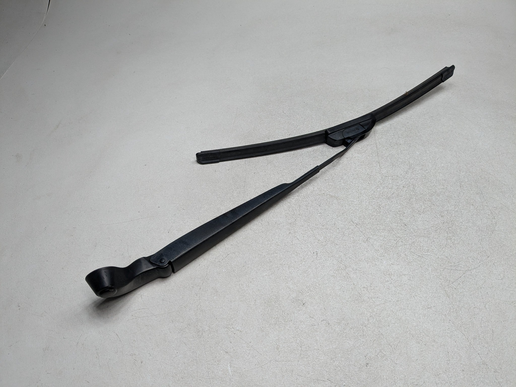 11 - 14 MINI COOPER CLUBMAN OEM WINDSHIELD WIPER ARM WITH BLADE FRONT LEFT SIDE