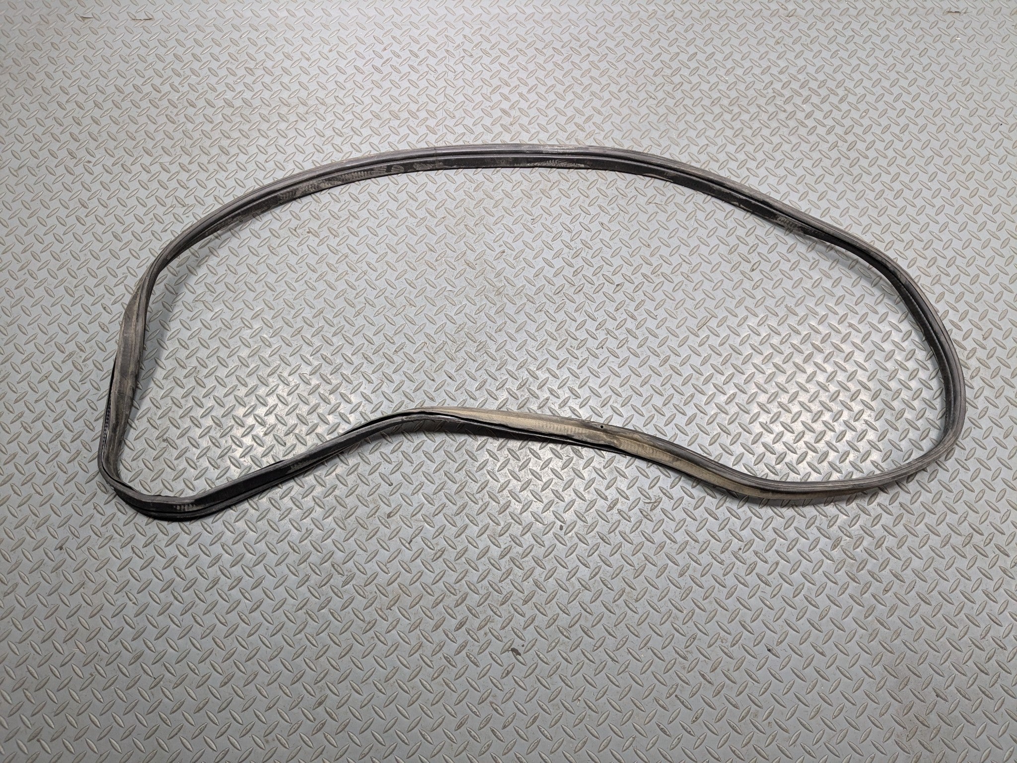 11 - 14 MINI COOPER CLUBMAN OEM DOOR SEAL WEATHER STRIPPING RUBBER REAR TRUNK