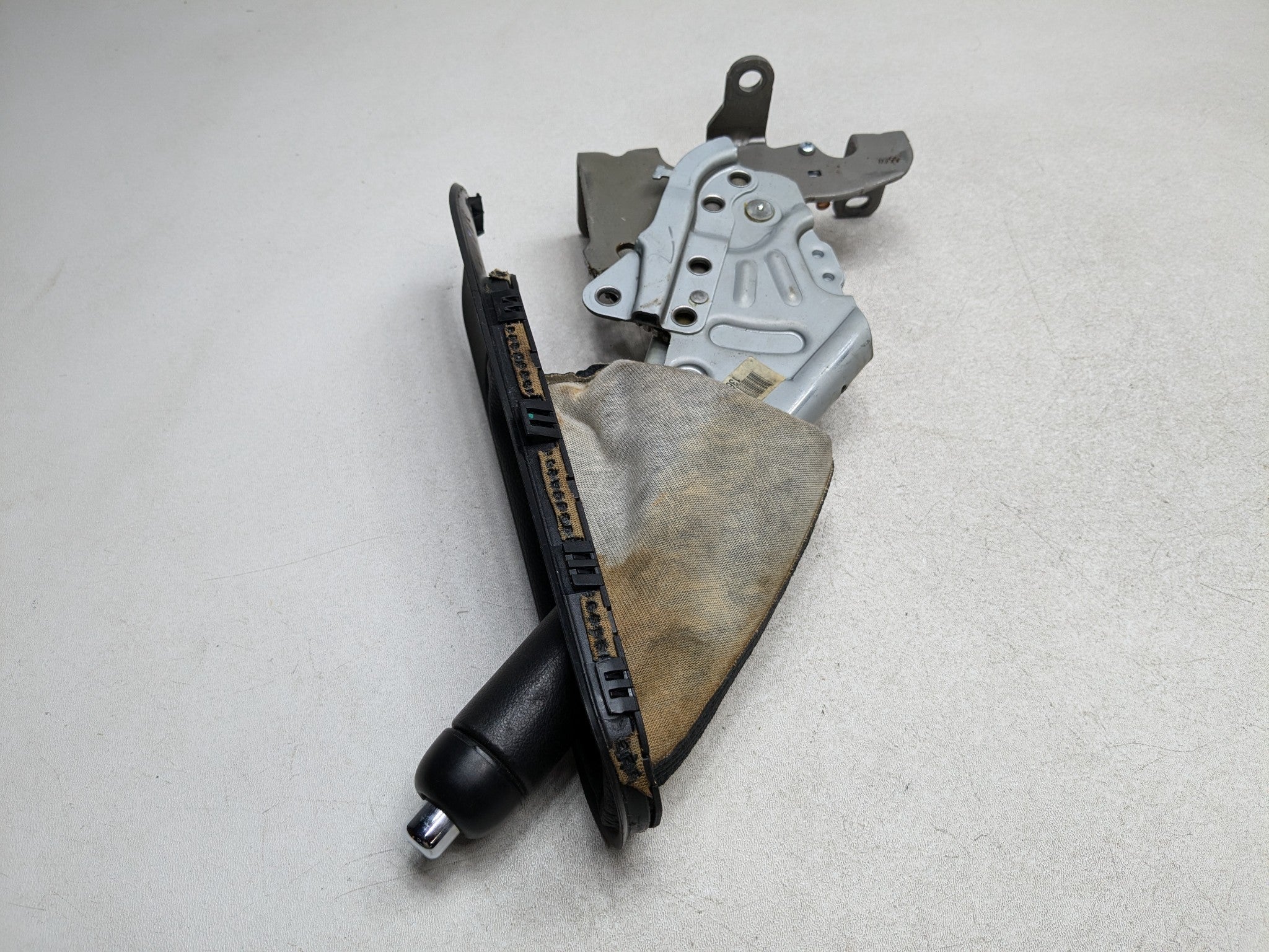 2011 - 2014 MINI COOPER CLUBMAN OEM EMERGENCY PARKING BRAKE RELEASE HANDLE LEVER