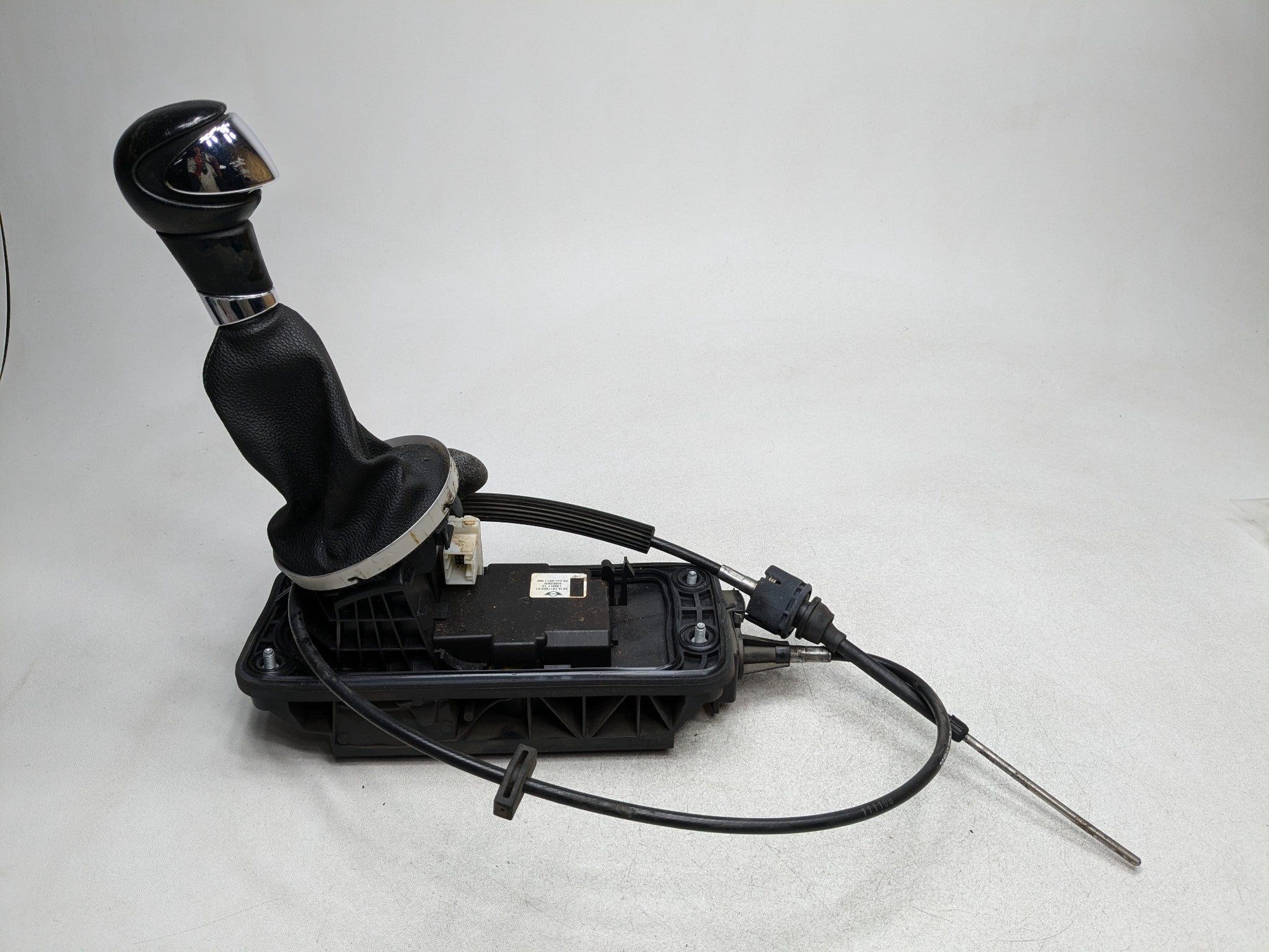 2011 - 2014 MINI COOPER CLUBMAN OEM AUTOMATIC TRANSMISSION GEAR FLOOR SHIFTER
