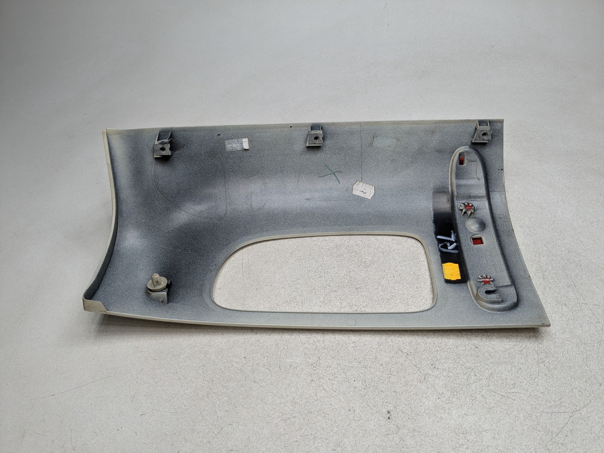 2011 - 2014 MINI COOPER CLUBMAN OEM TAIL LIGHT FINISH TRIM PANEL REAR LEFT SIDE