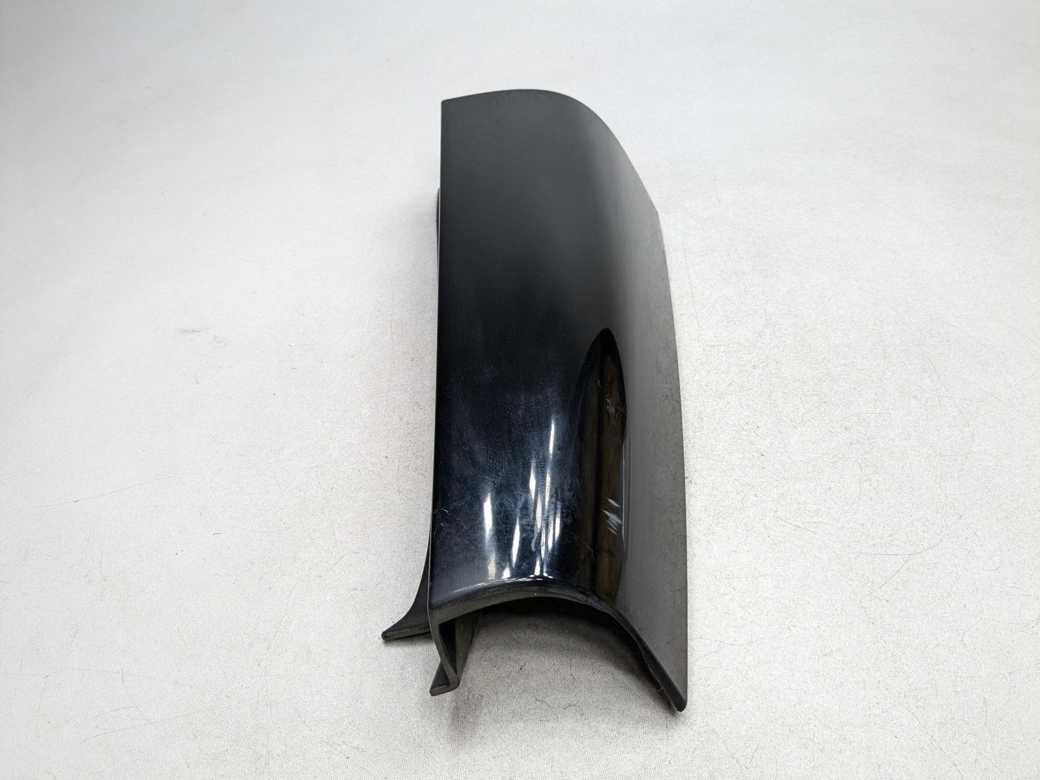 2011 - 2014 MINI COOPER CLUBMAN OEM TAIL GATE D PILLAR TRIM COVER REAR LEFT SIDE