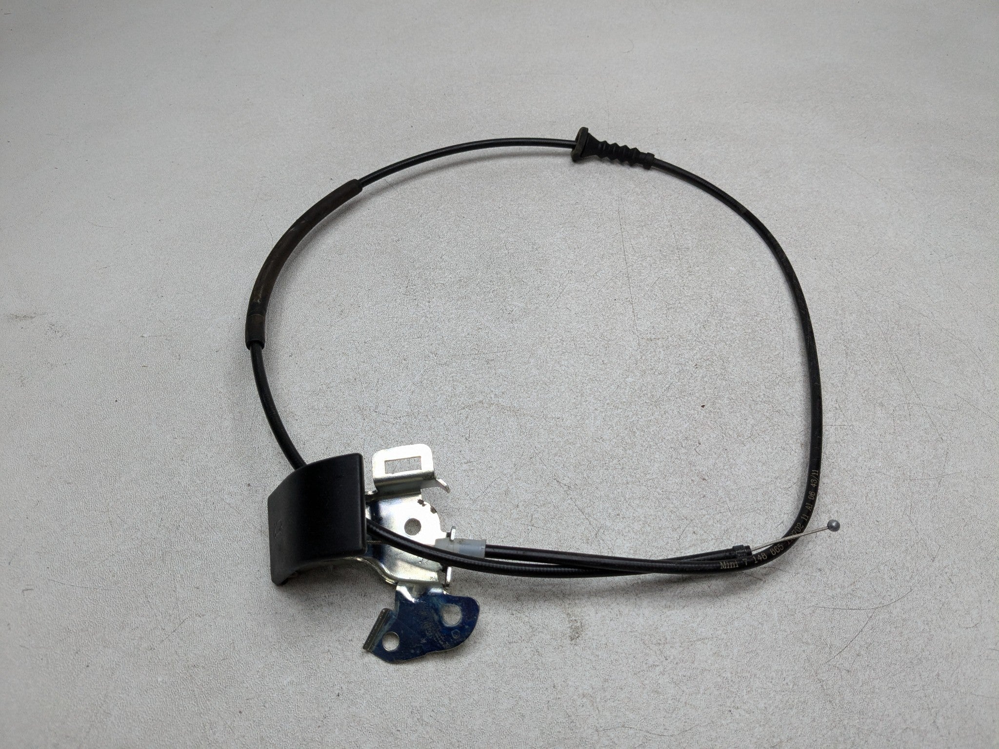 2011 - 2014 MINI COOPER CLUBMAN OEM ENGINE HOOD LOCK LATCH RELEASE HANDLE WIRE