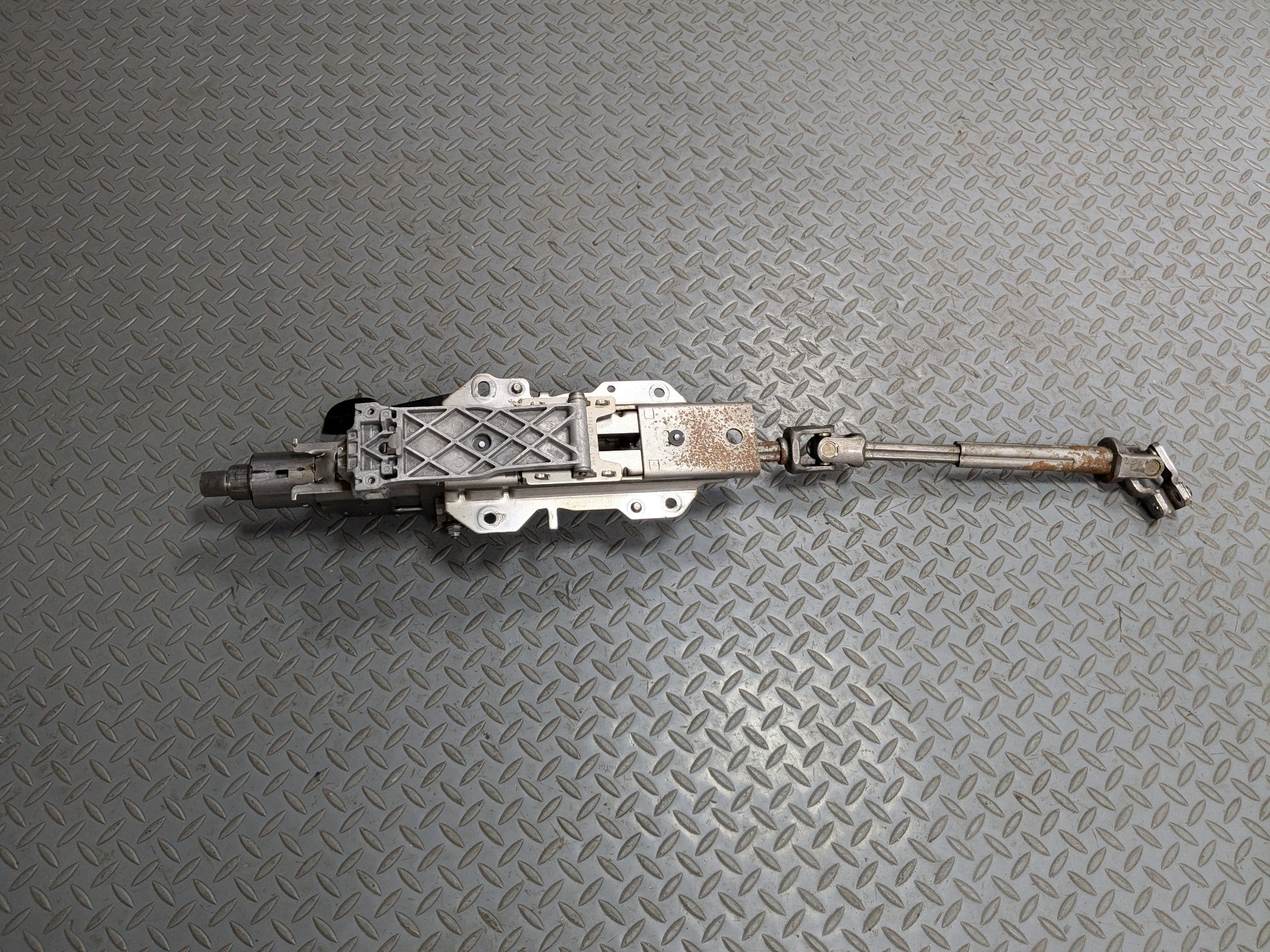 2011 - 2014 MINI COOPER CLUBMAN OEM POWER ADJUSTMENT ELECTRICAL STEERING COLUMN