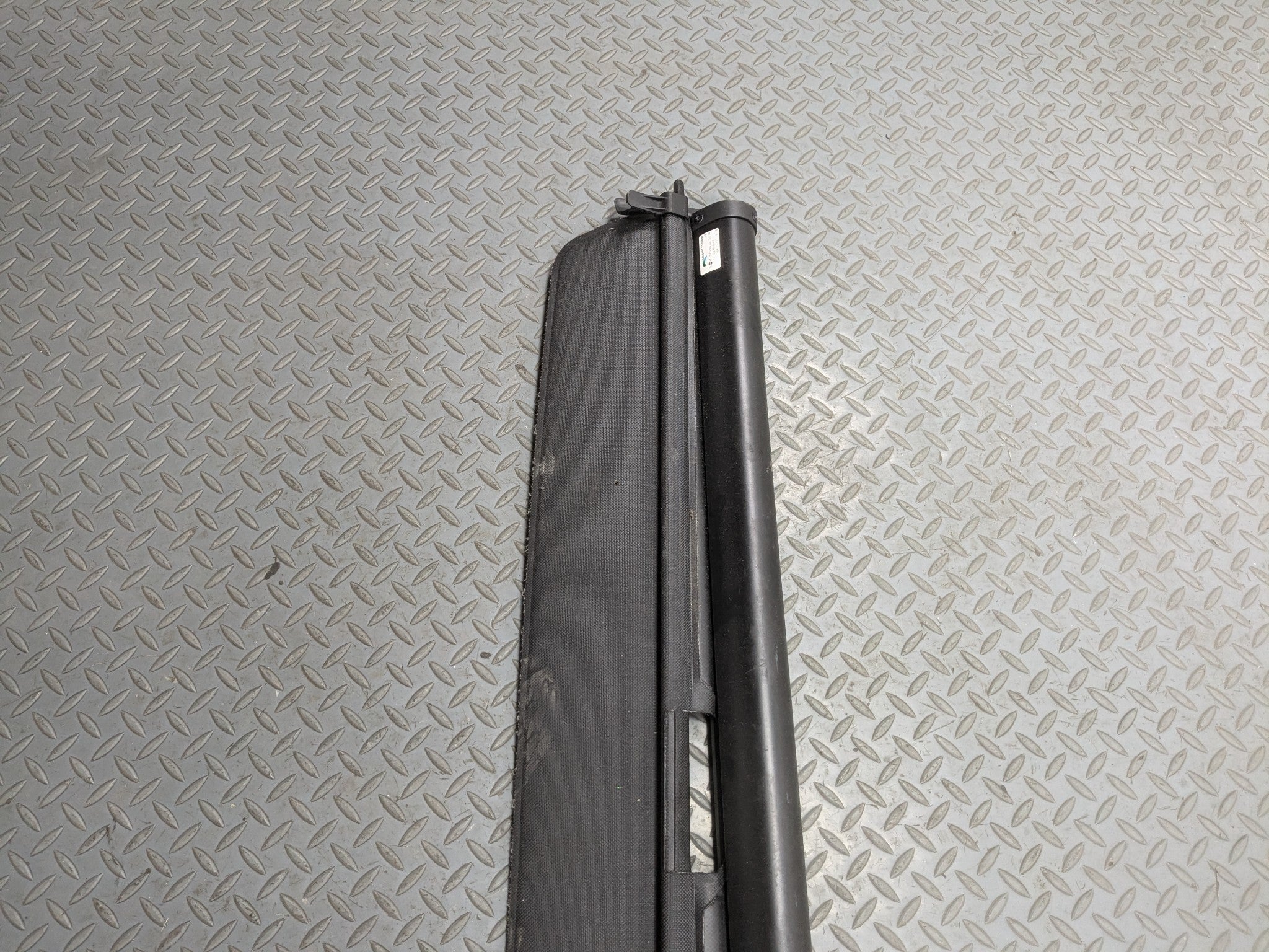 2011 - 2014 MINI COOPER CLUBMAN OEM PARCEL SHELF LOAD CARGO COVER BLACK