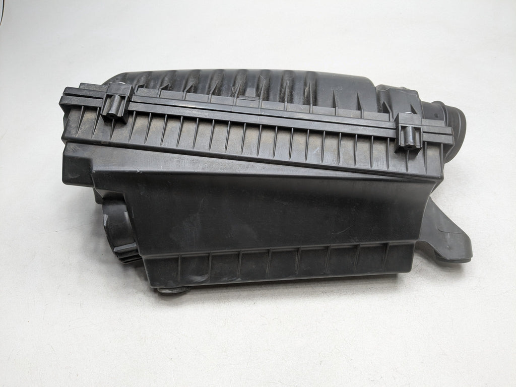 2011 - 2014 MINI COOPER CLUBMAN OEM 1.6L BASE ENGINE AIR CLEANER AIR INTAKE BOX
