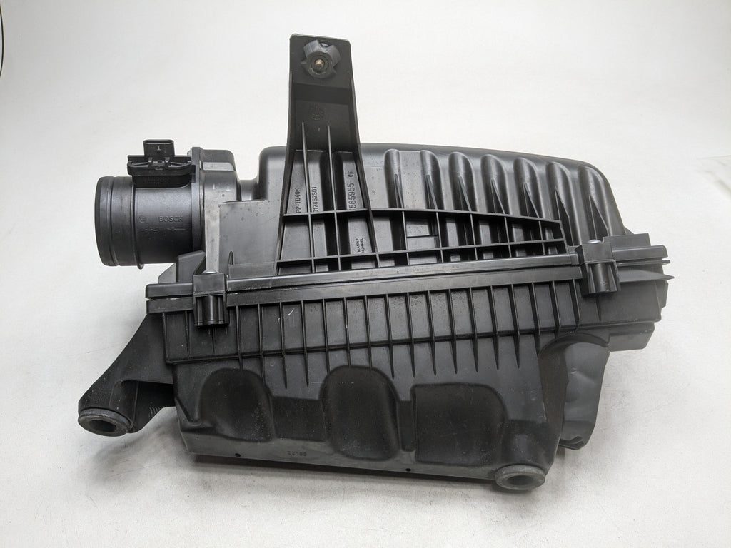 2011 - 2014 MINI COOPER CLUBMAN OEM 1.6L BASE ENGINE AIR CLEANER AIR INTAKE BOX