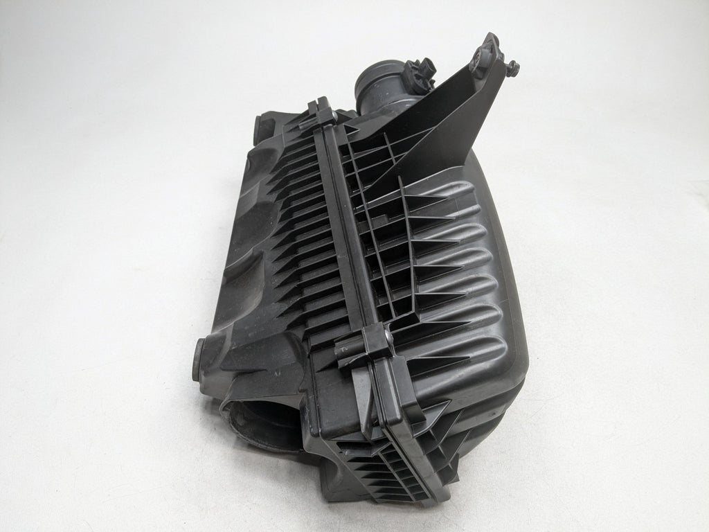 2011 - 2014 MINI COOPER CLUBMAN OEM 1.6L BASE ENGINE AIR CLEANER AIR INTAKE BOX
