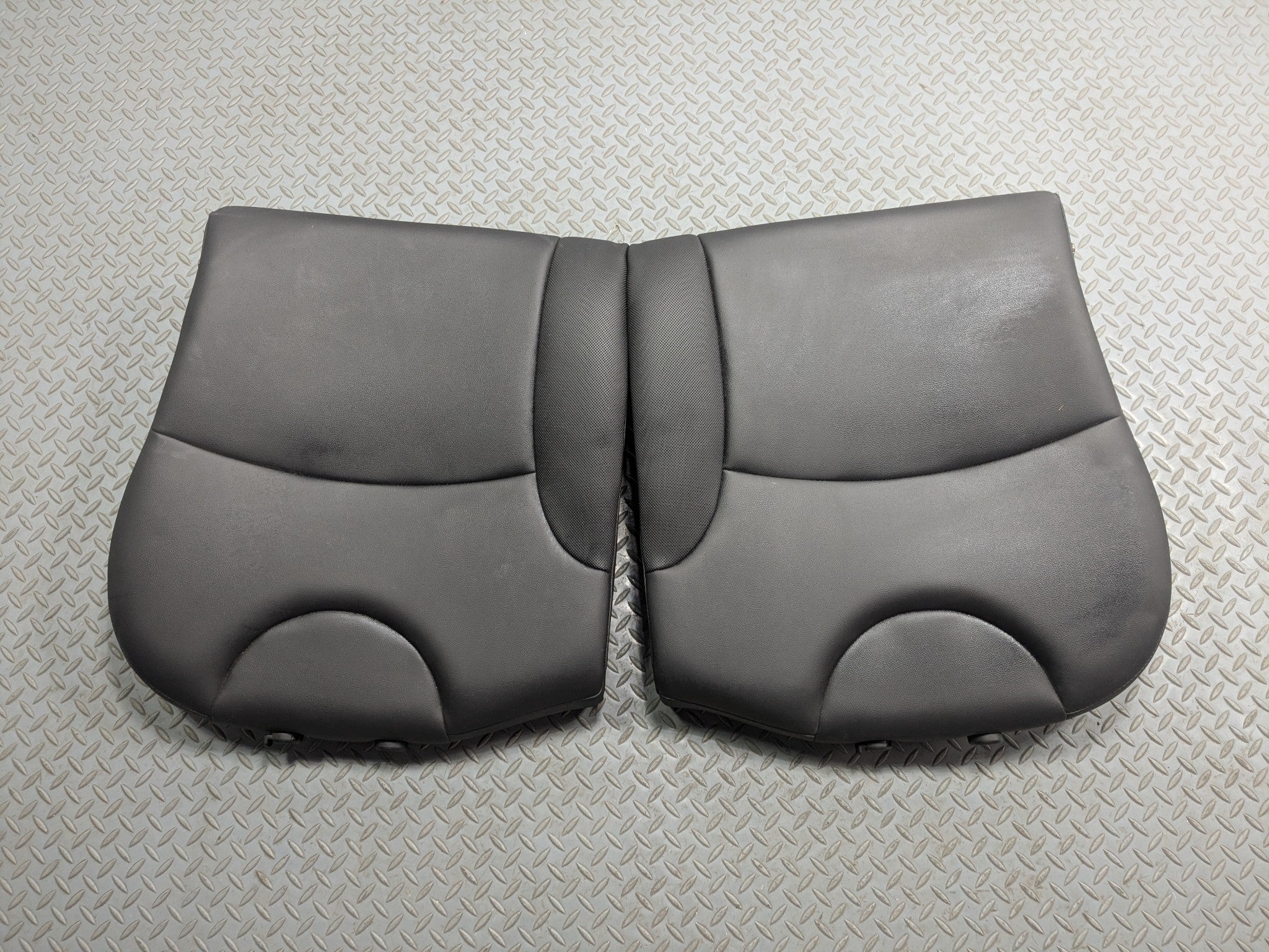 2011 - 2014 MINI COOPER CLUBMAN OEM REAR UPPER SEATS CUSHION LEATHER BLACK