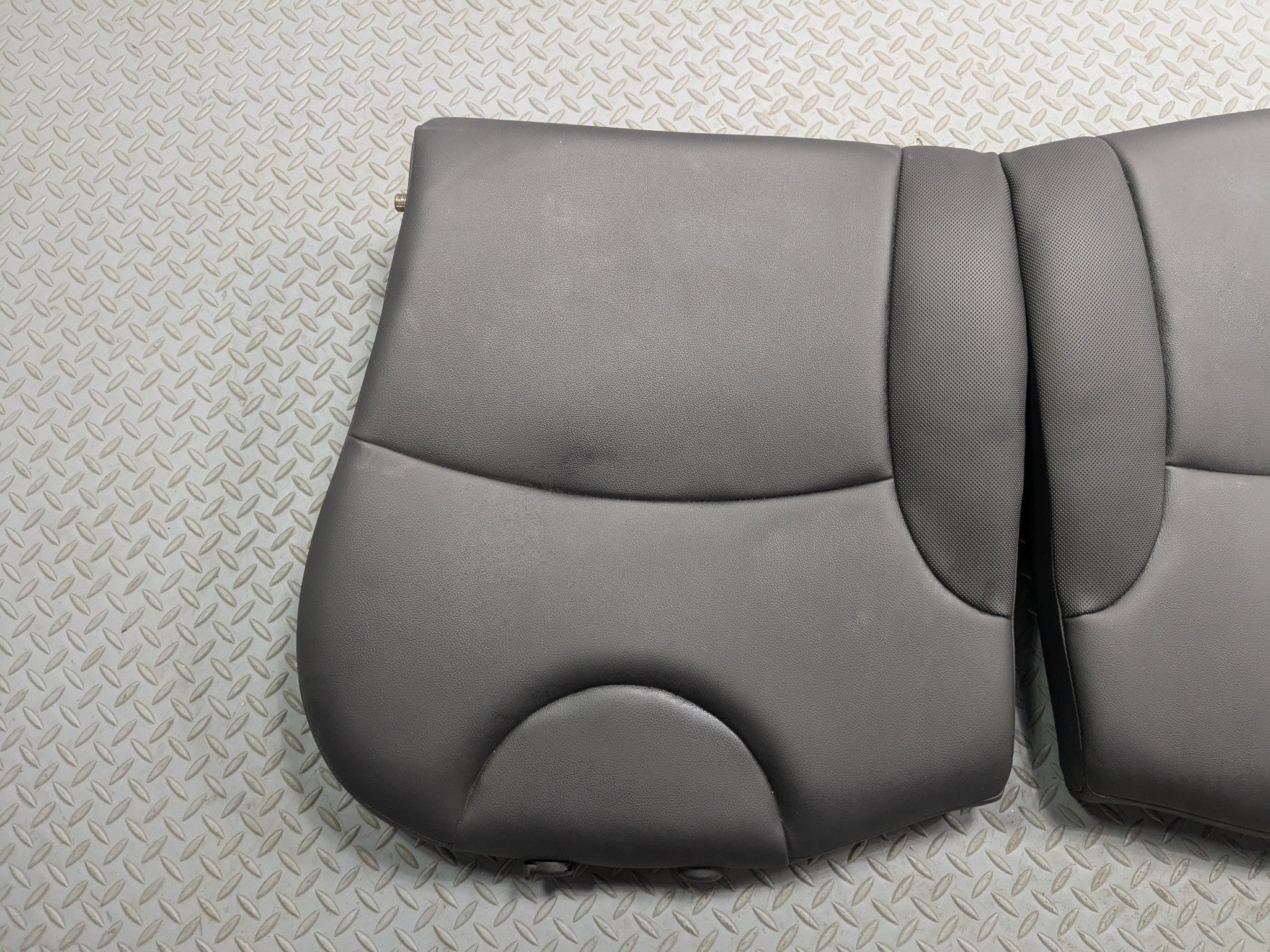 2011 - 2014 MINI COOPER CLUBMAN OEM REAR UPPER SEATS CUSHION LEATHER BLACK