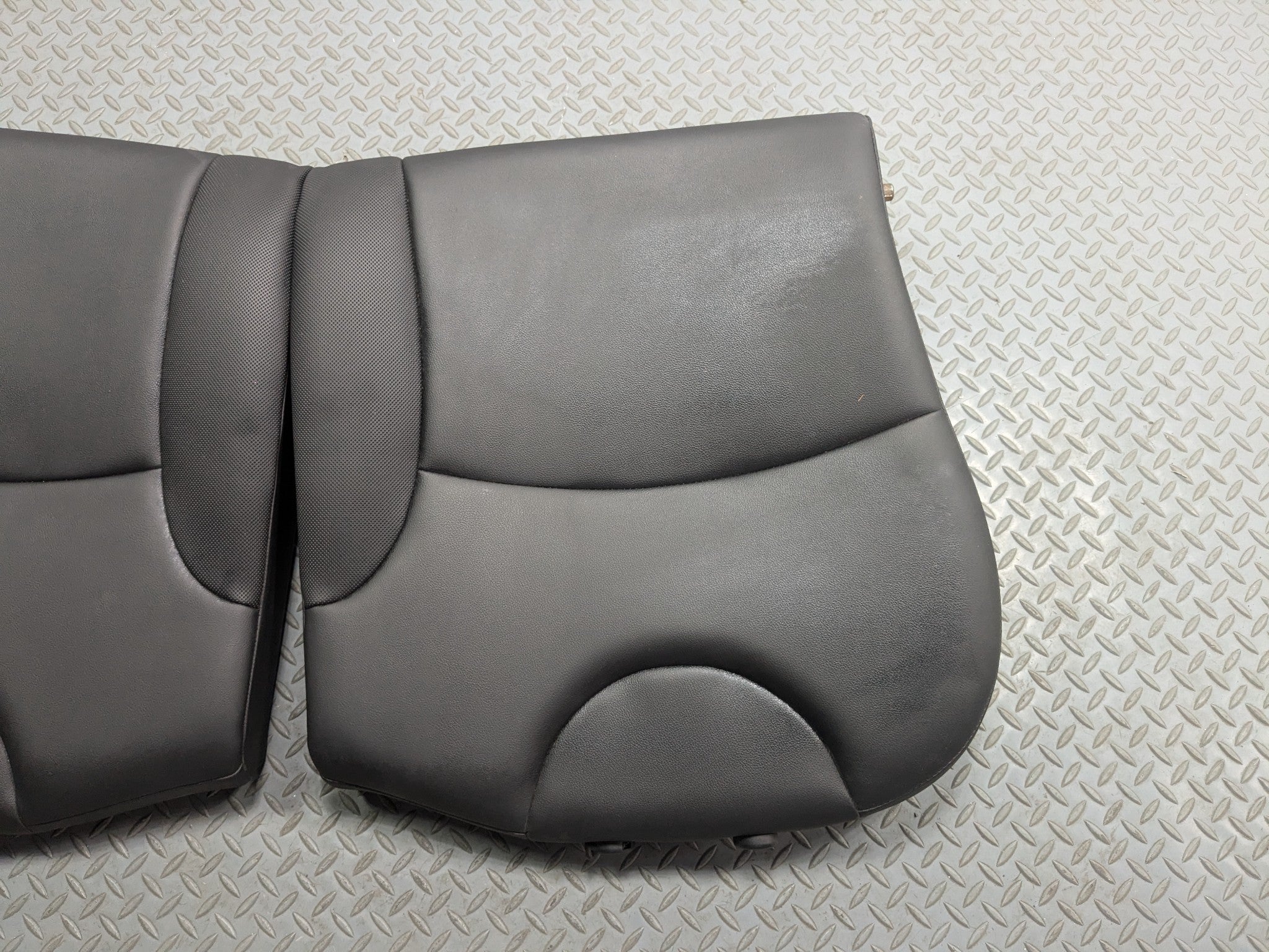 2011 - 2014 MINI COOPER CLUBMAN OEM REAR UPPER SEATS CUSHION LEATHER BLACK