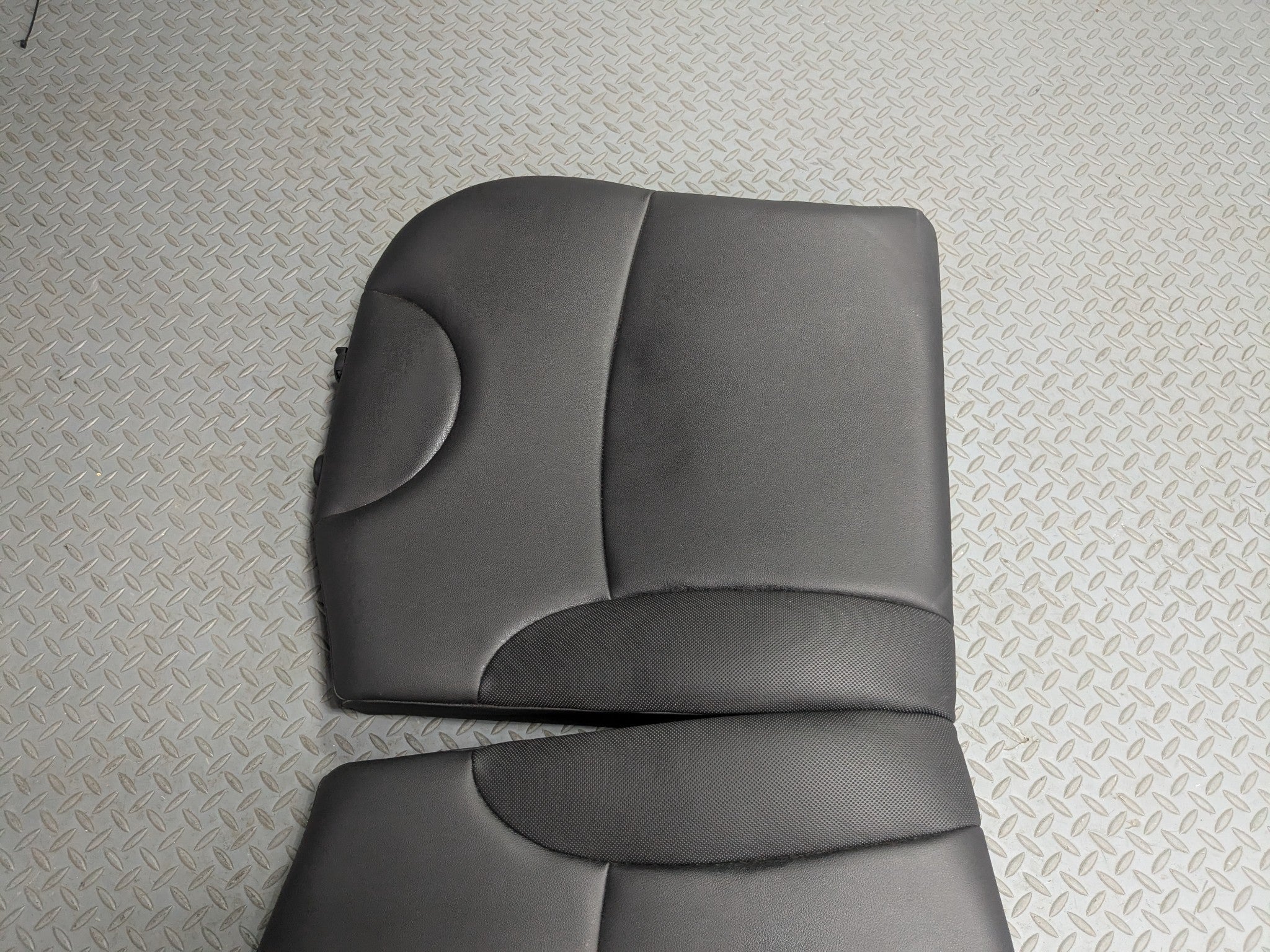 2011 - 2014 MINI COOPER CLUBMAN OEM REAR UPPER SEATS CUSHION LEATHER BLACK