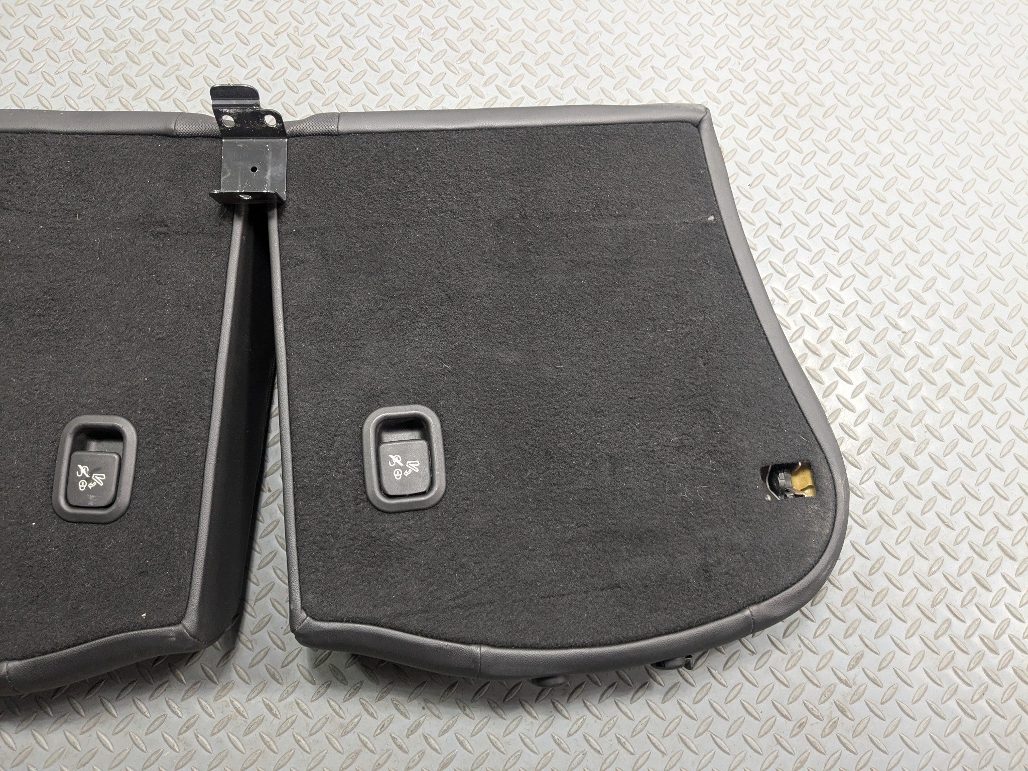 2011 - 2014 MINI COOPER CLUBMAN OEM REAR UPPER SEATS CUSHION LEATHER BLACK