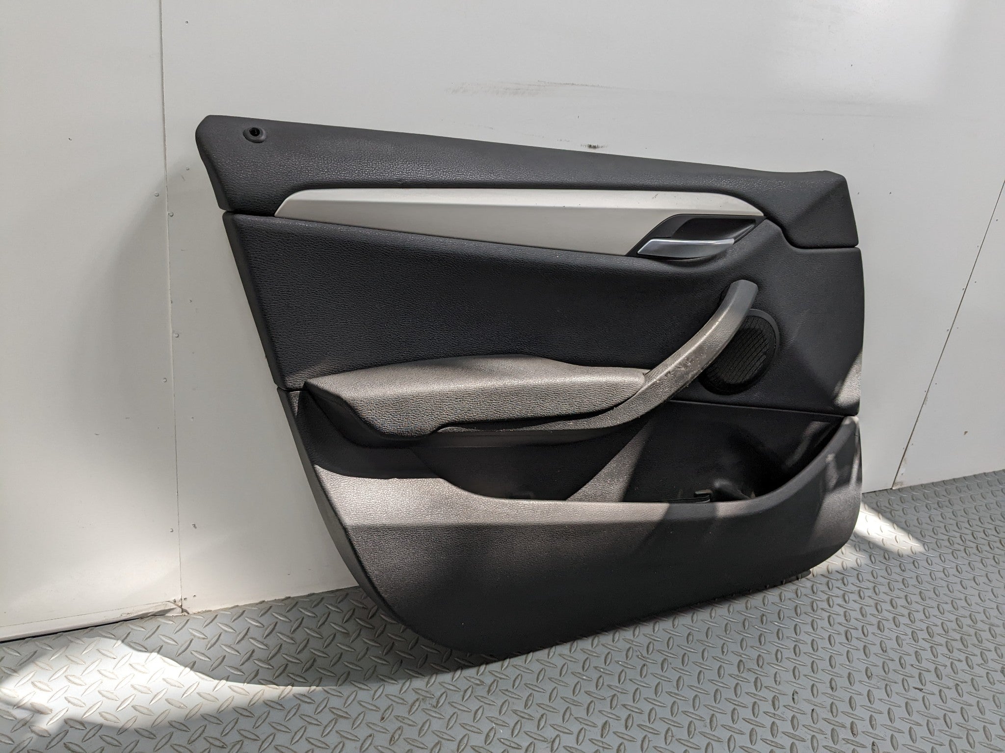 2013 - 2015 BMW X1 OEM INTERIOR DOOR TRIM PANEL BLACK FRONT LEFT DRIVER SIDE