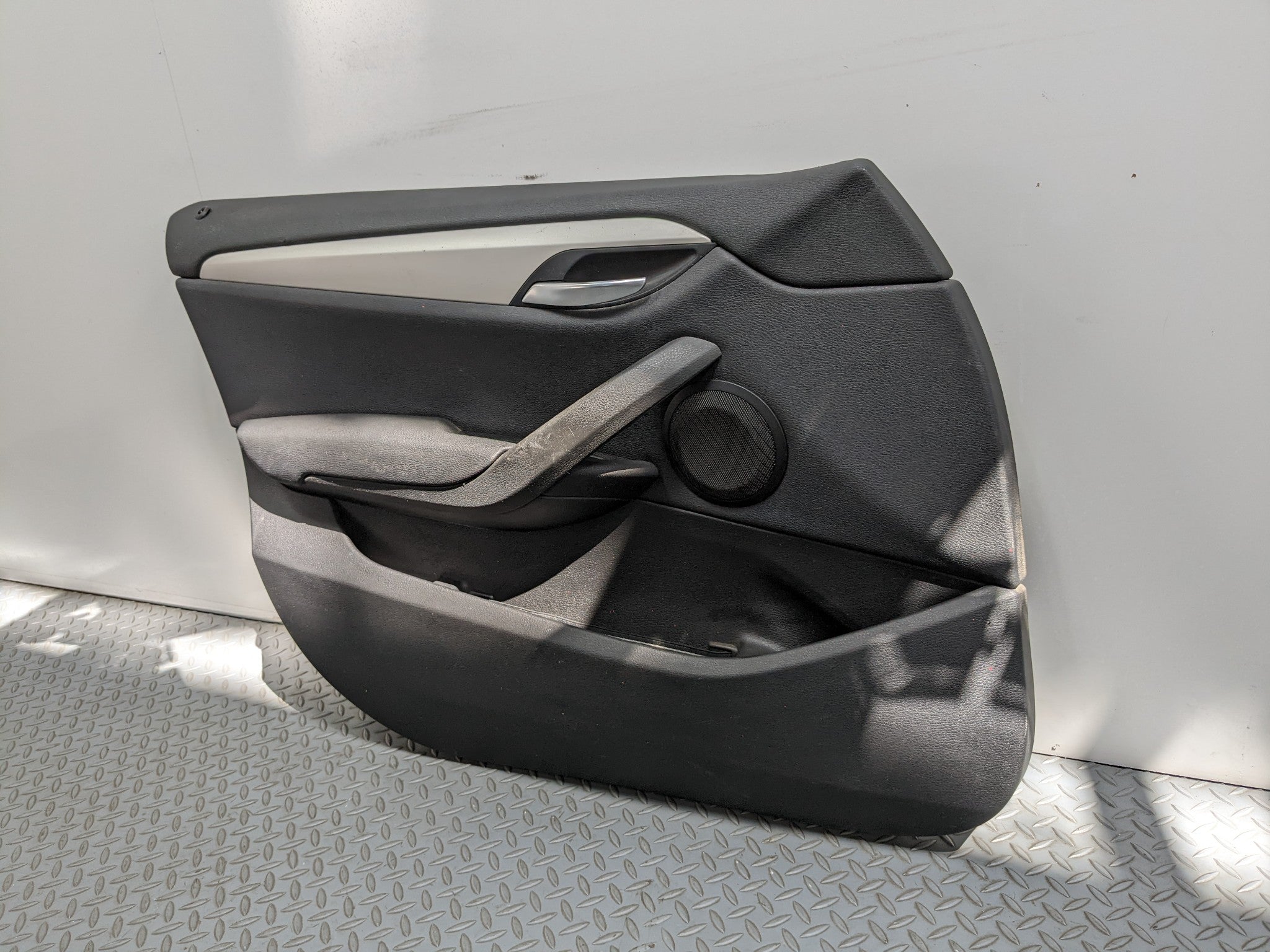 2013 - 2015 BMW X1 OEM INTERIOR DOOR TRIM PANEL BLACK FRONT LEFT DRIVER SIDE
