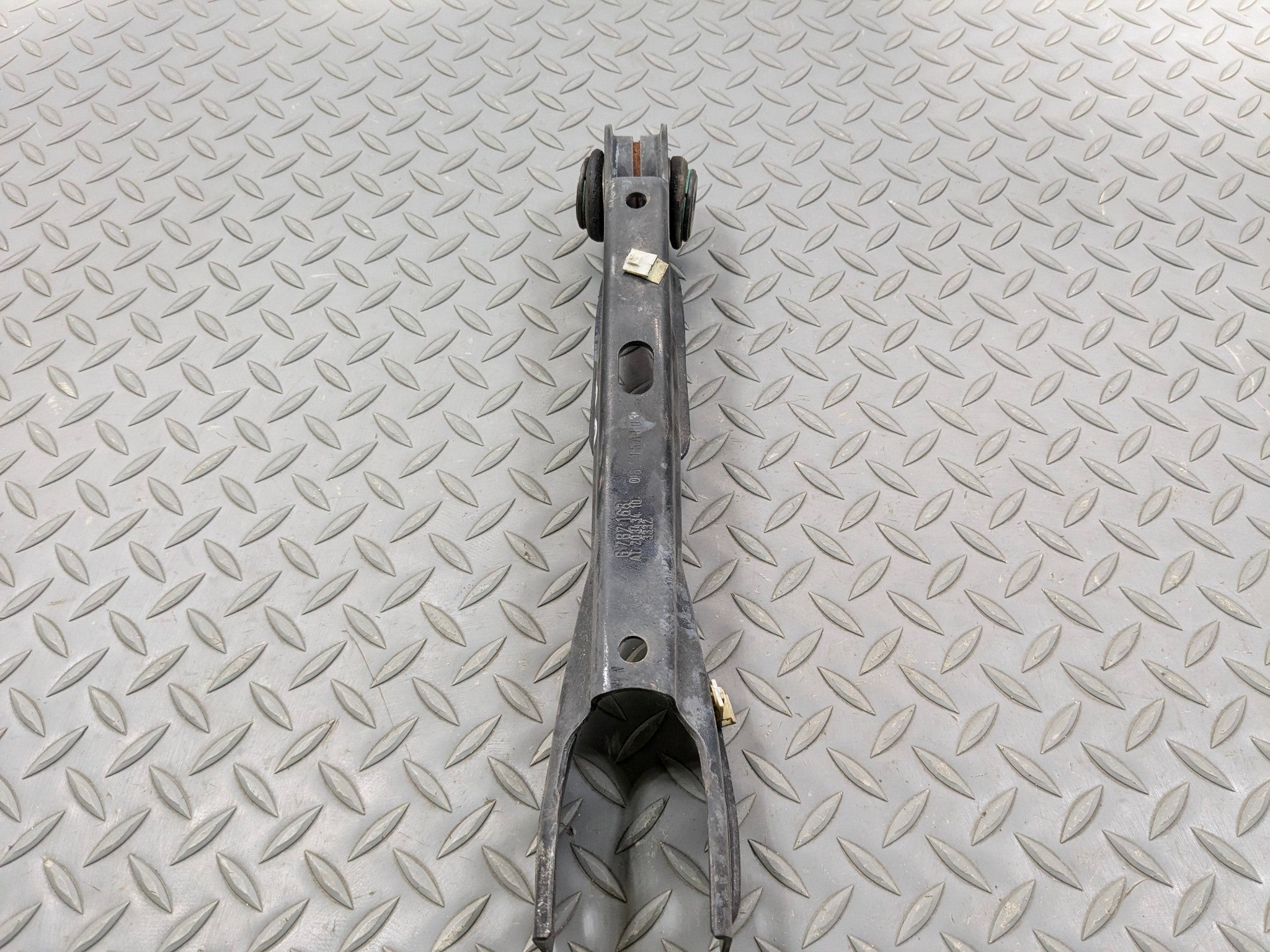 2013 - 2015 BMW X1 OEM LOWER SUSPENSION CONTROL ARM REAR RIGHT PASSENGER SIDE