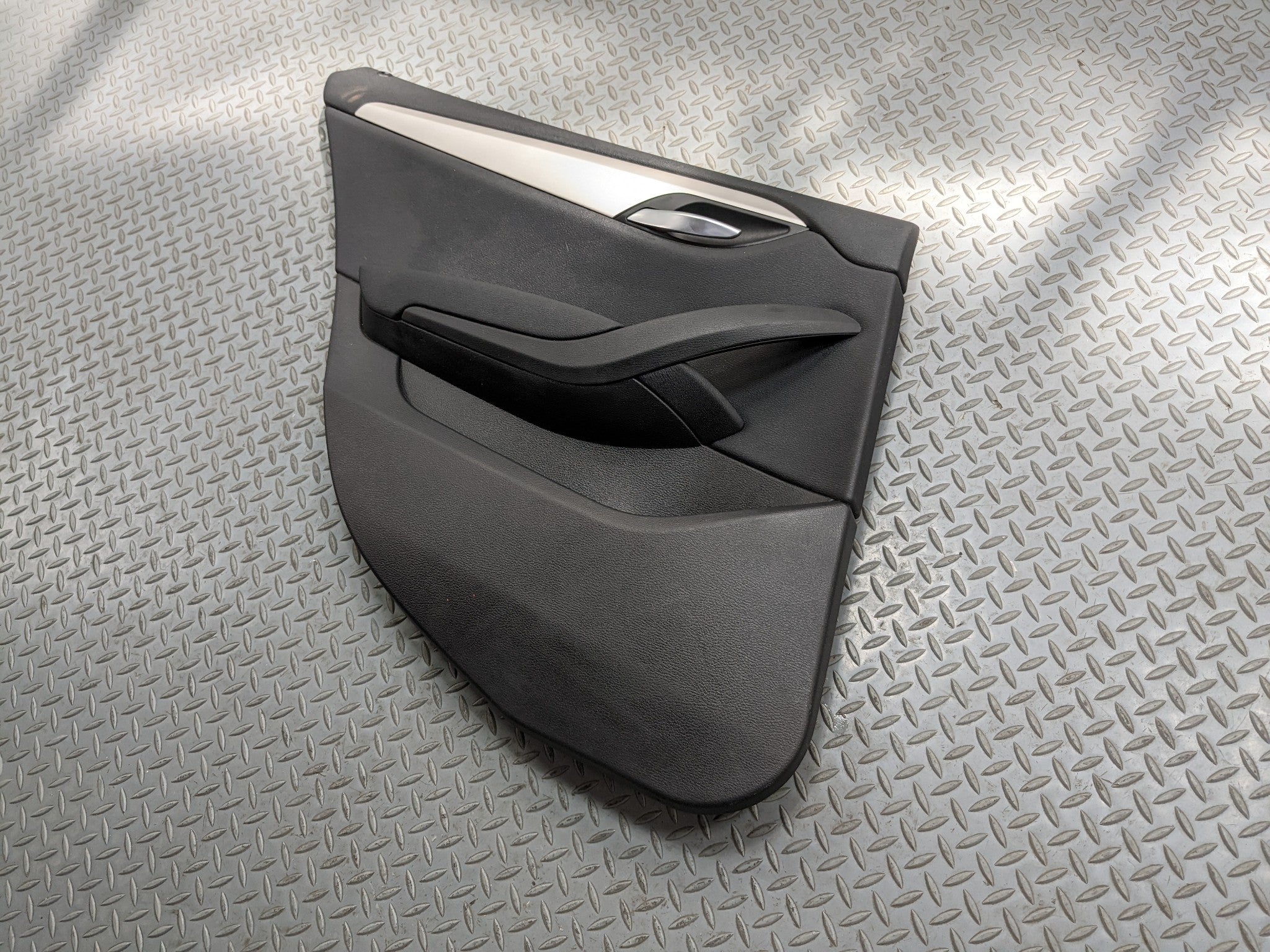 2013 - 2015 BMW X1 OEM INTERIOR DOOR TRIM PANEL BLACK REAR LEFT DRIVER SIDE