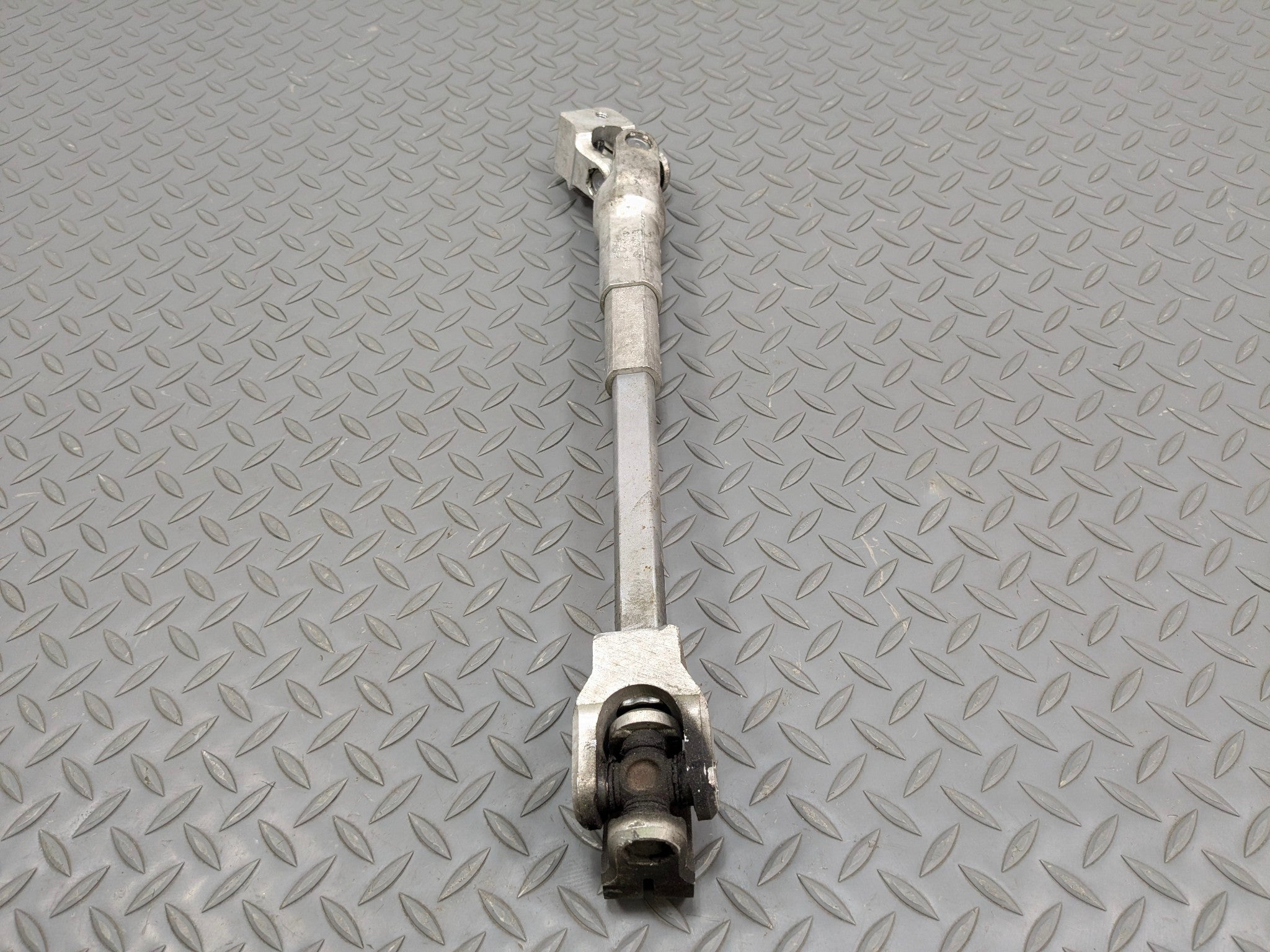 2013 - 2015 BMW X1 OEM FRONT LOWER INTERMEDIATE POWER STEERING SHAFT JOINT