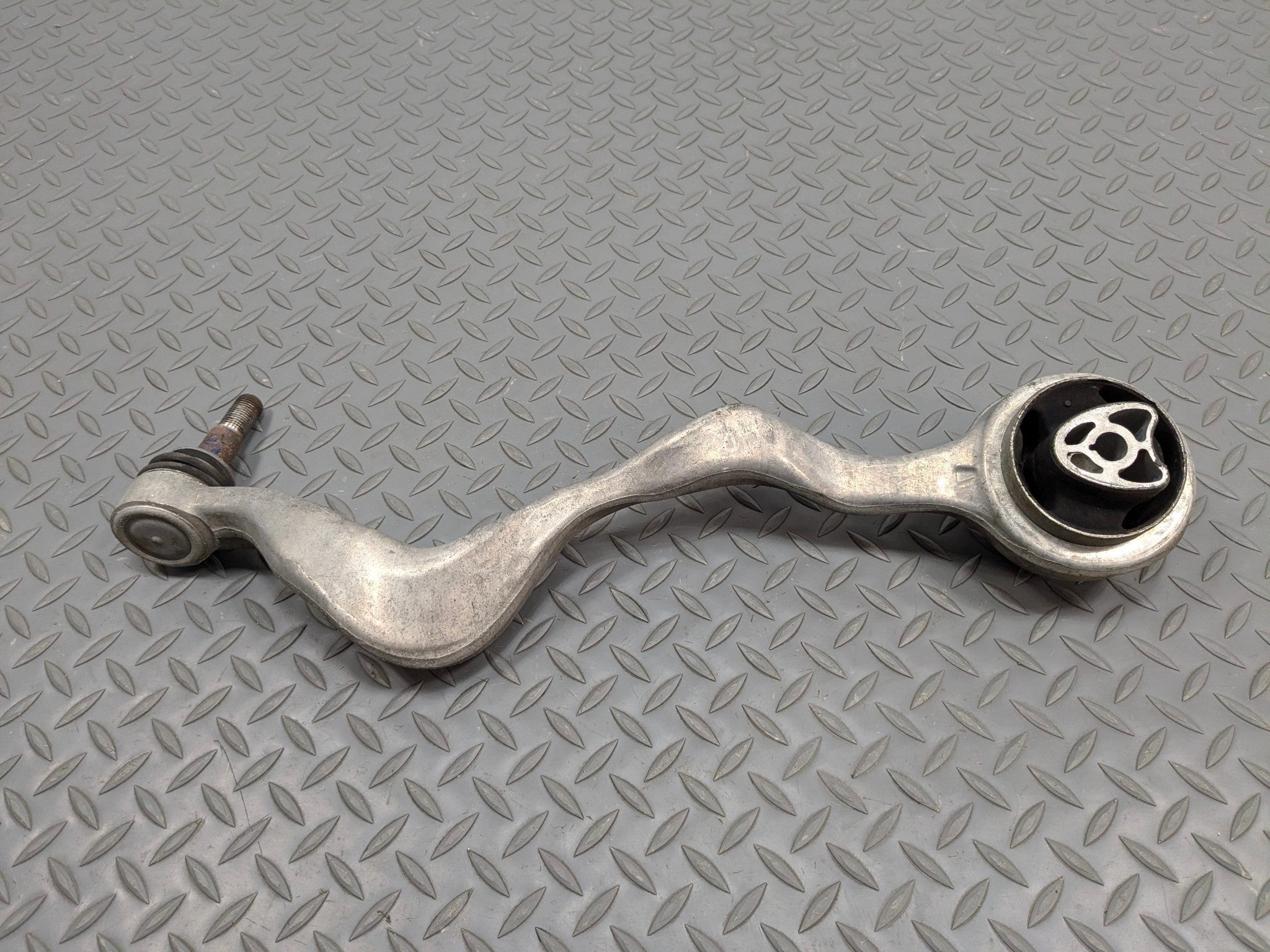 2013 - 2015 BMW X1 OEM LOWER FORWARD CONTROL ARM RWD FRONT RIGHT PASSENGER SIDE