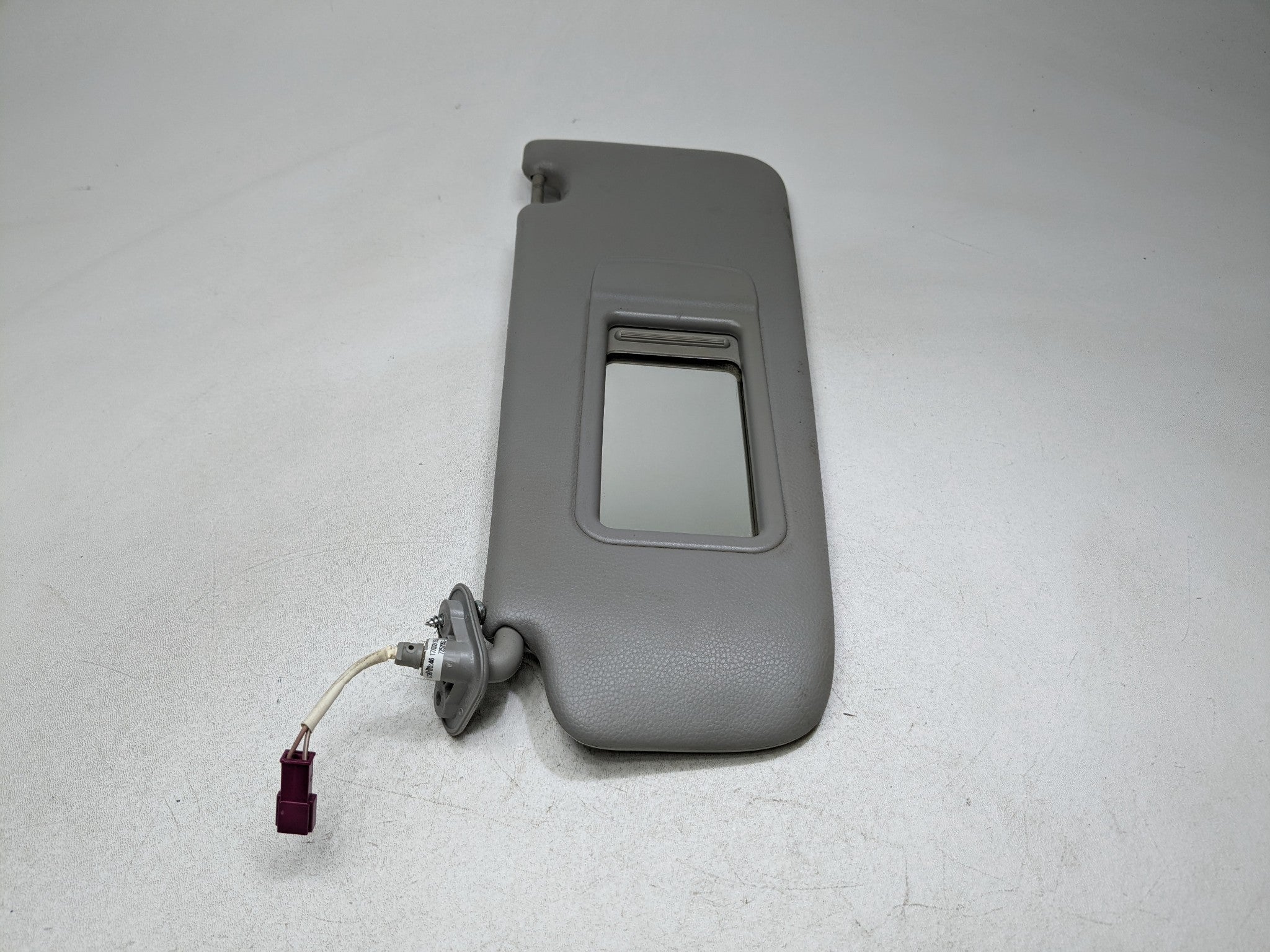 2013 - 2015 BMW X1 OEM SUN VISOR INTERIOR UPPER ROOF FRONT LEFT DRIVER SIDE