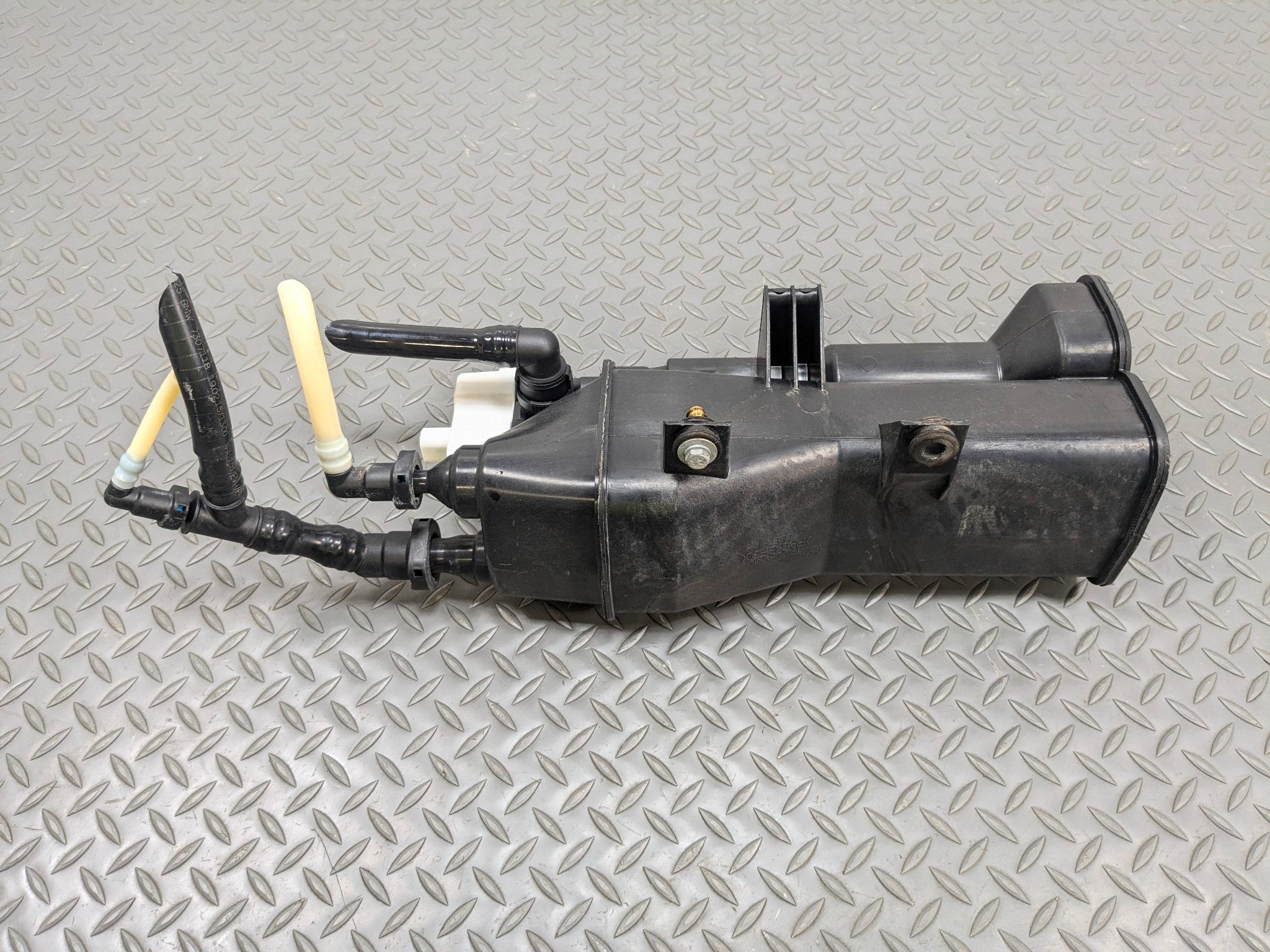 2013 - 2015 BMW X1 OEM FUEL VAPOR GAS CHARCOAL EVAPORATOR CANISTER
