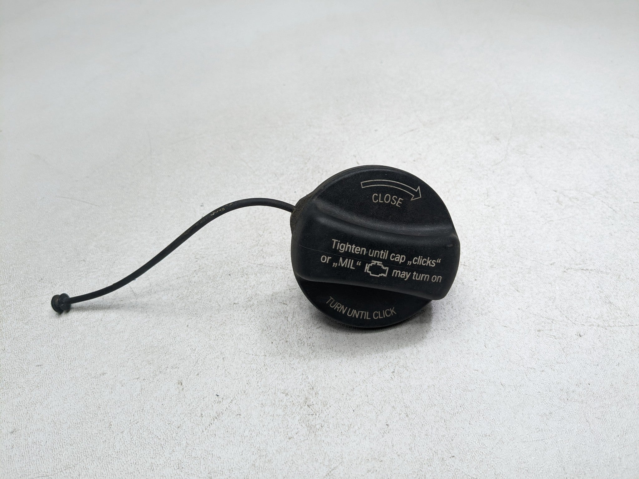 2013 - 2015 BMW X1 OEM FUEL GAS TANK FILLER CAP ASSEMBLY BLACK