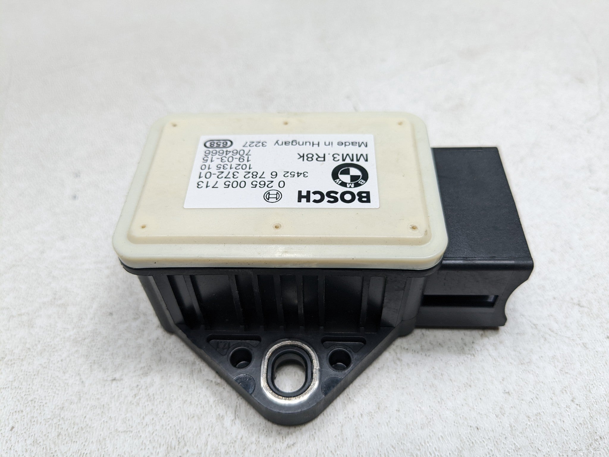 2013 - 2015 BMW X1 OEM SPEED ACCELERATION YAW RATE SENSOR CONTROL MODULE UNIT