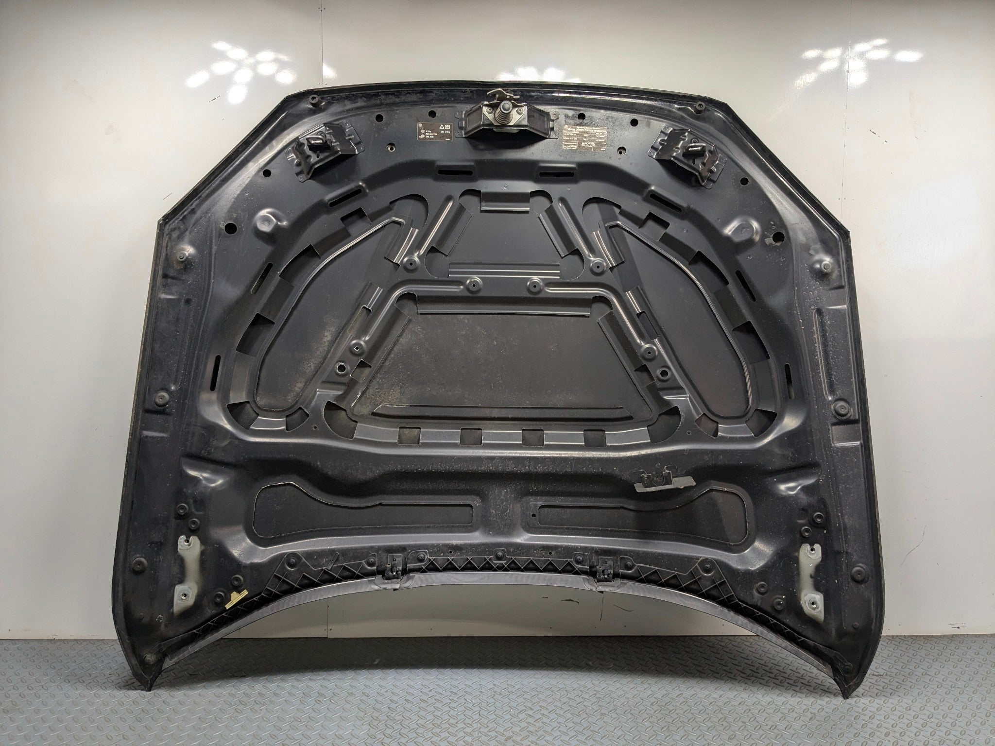 2013 - 2015 BMW X1 OEM FRONT HOOD BONNET SHELL PANEL BLACK